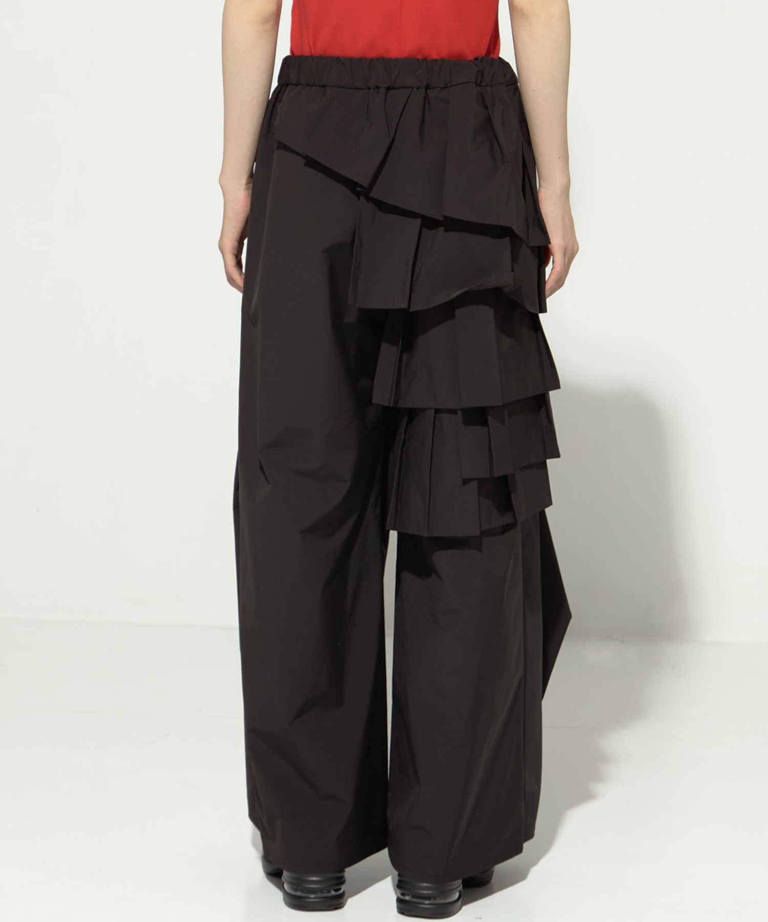 別注RUFFLE PANTS TAAKK