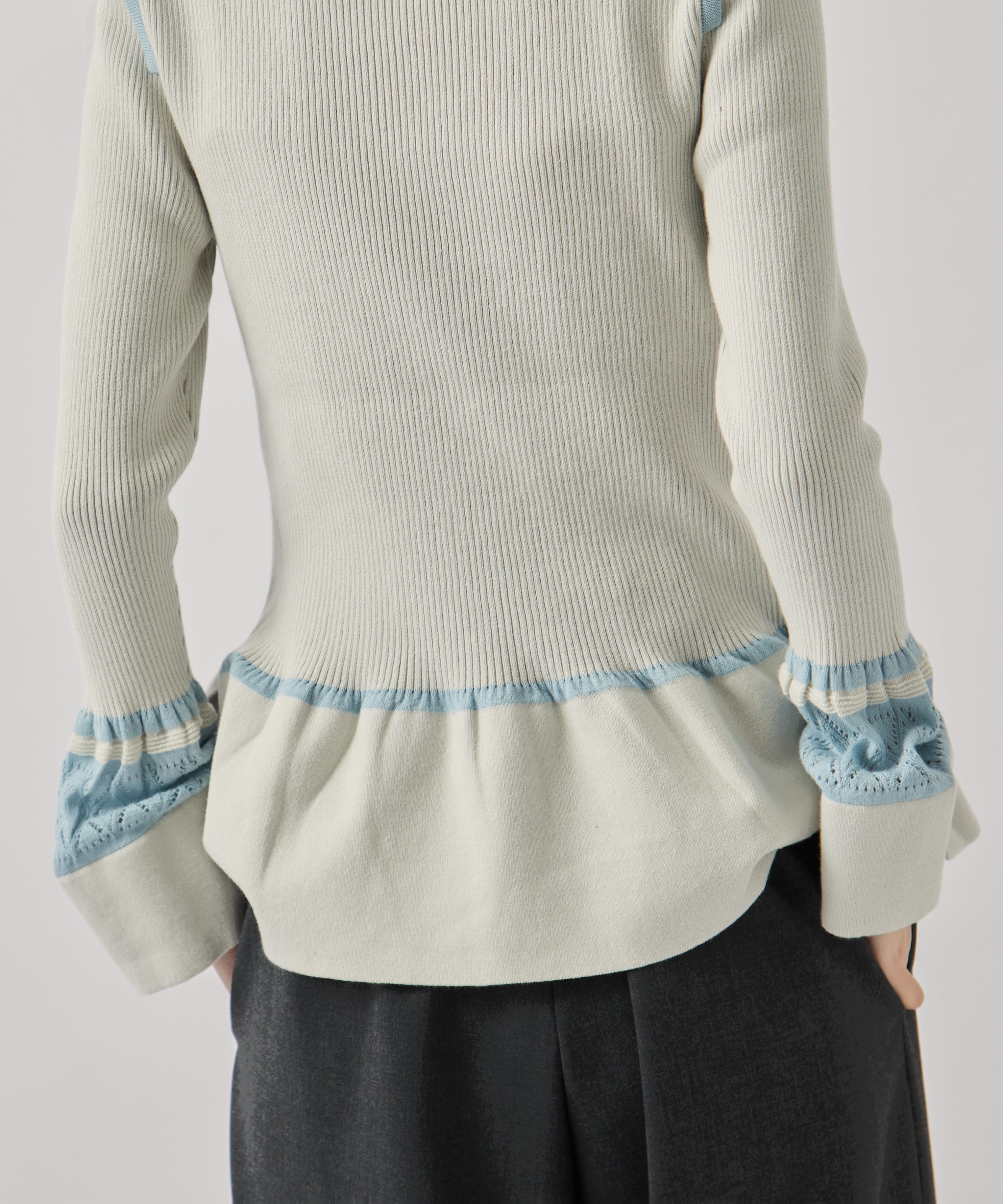 LACE FLARE KNIT TAN