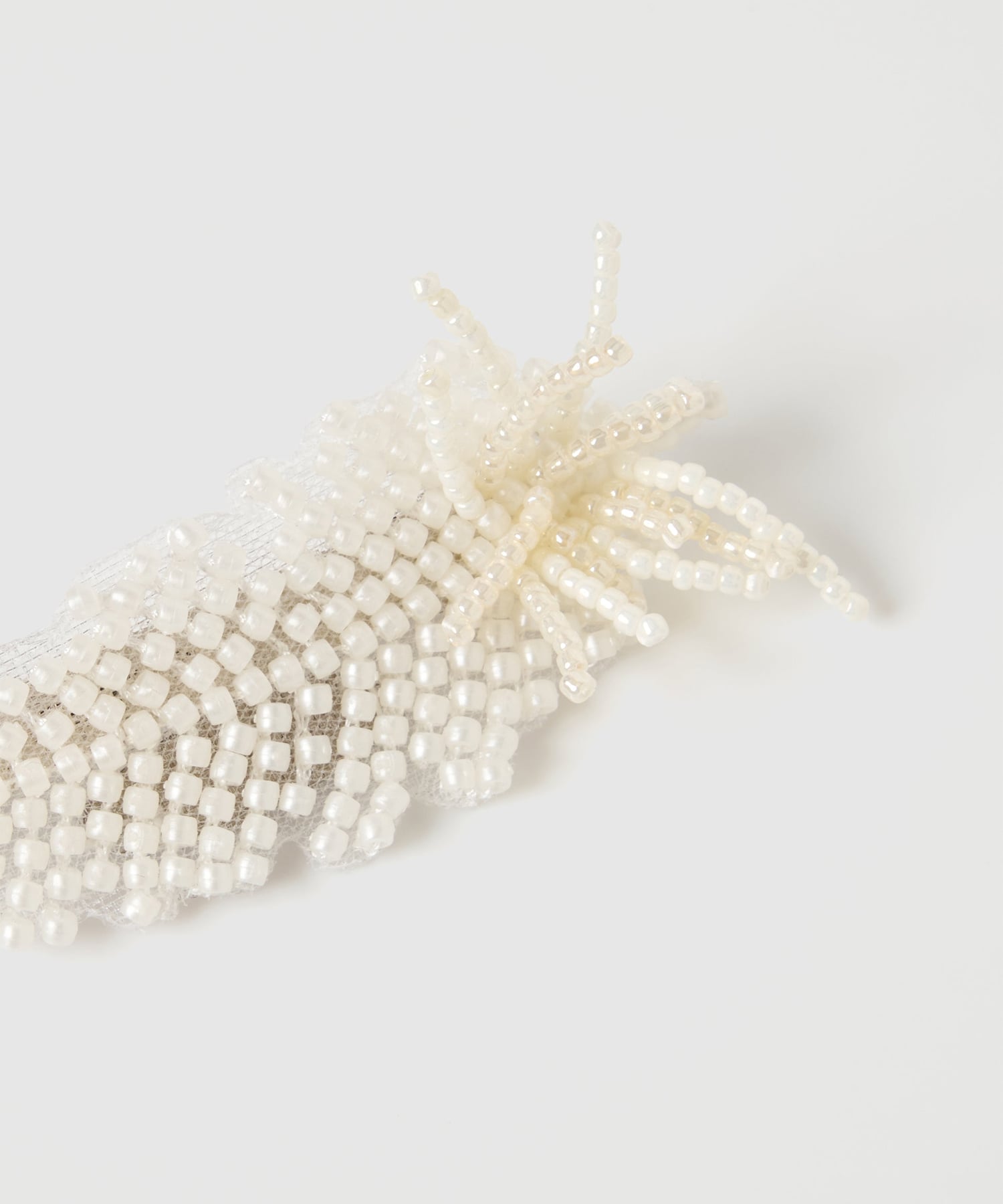 feather beads barrette (right) tanakadaisuke