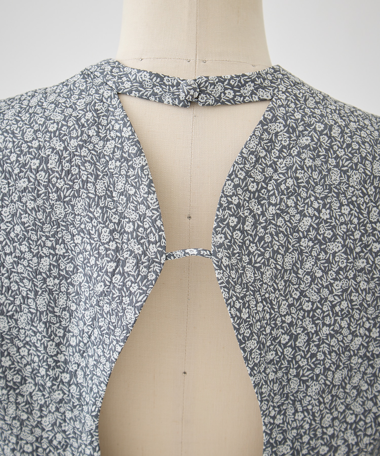 Floral Jacquard Open Back Top Mame Kurogouchi