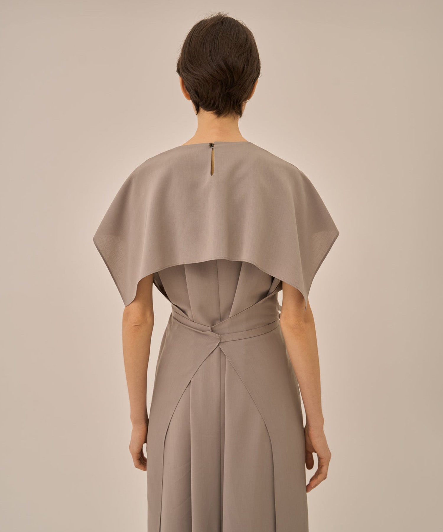 Selina back cape dress AKIRANAKA