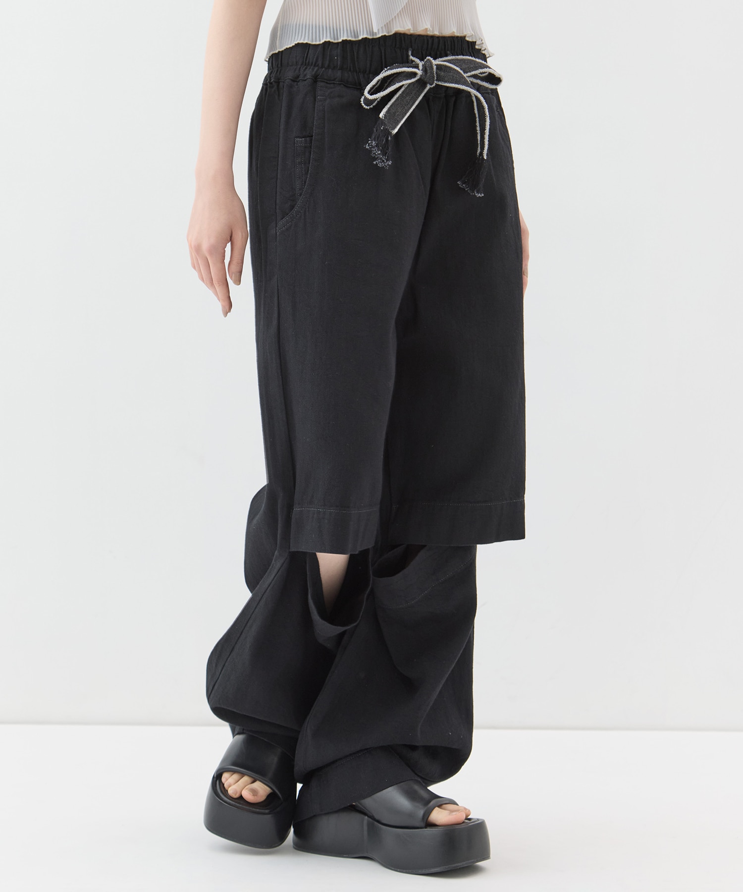 別注Relaxed open knee LIVINGTONE