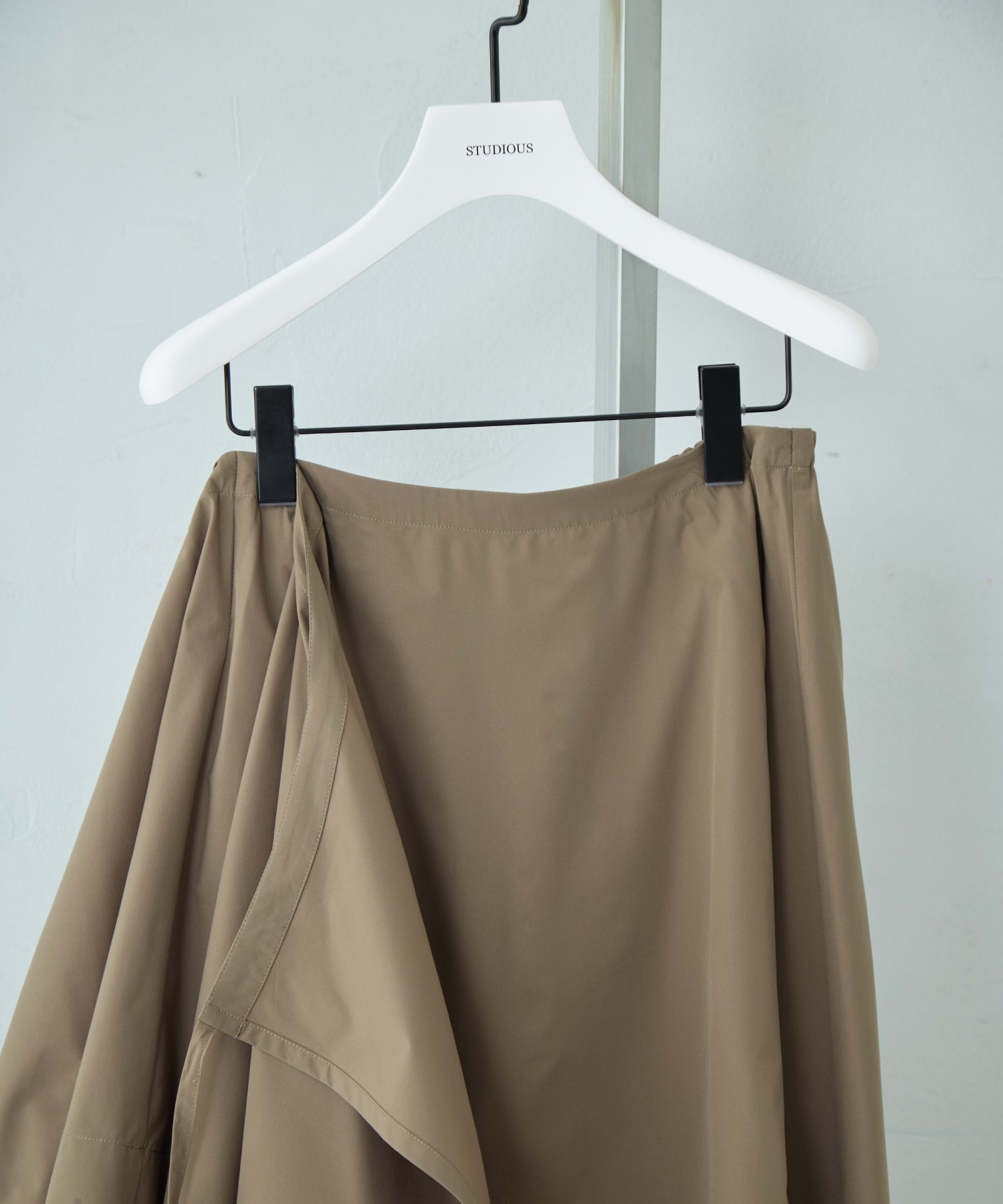 Asymmetry Wrap Layer Skirt STUDIOUS