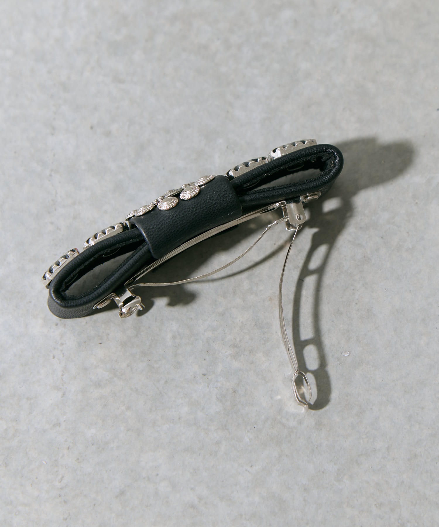Concho leather barrette TOGA