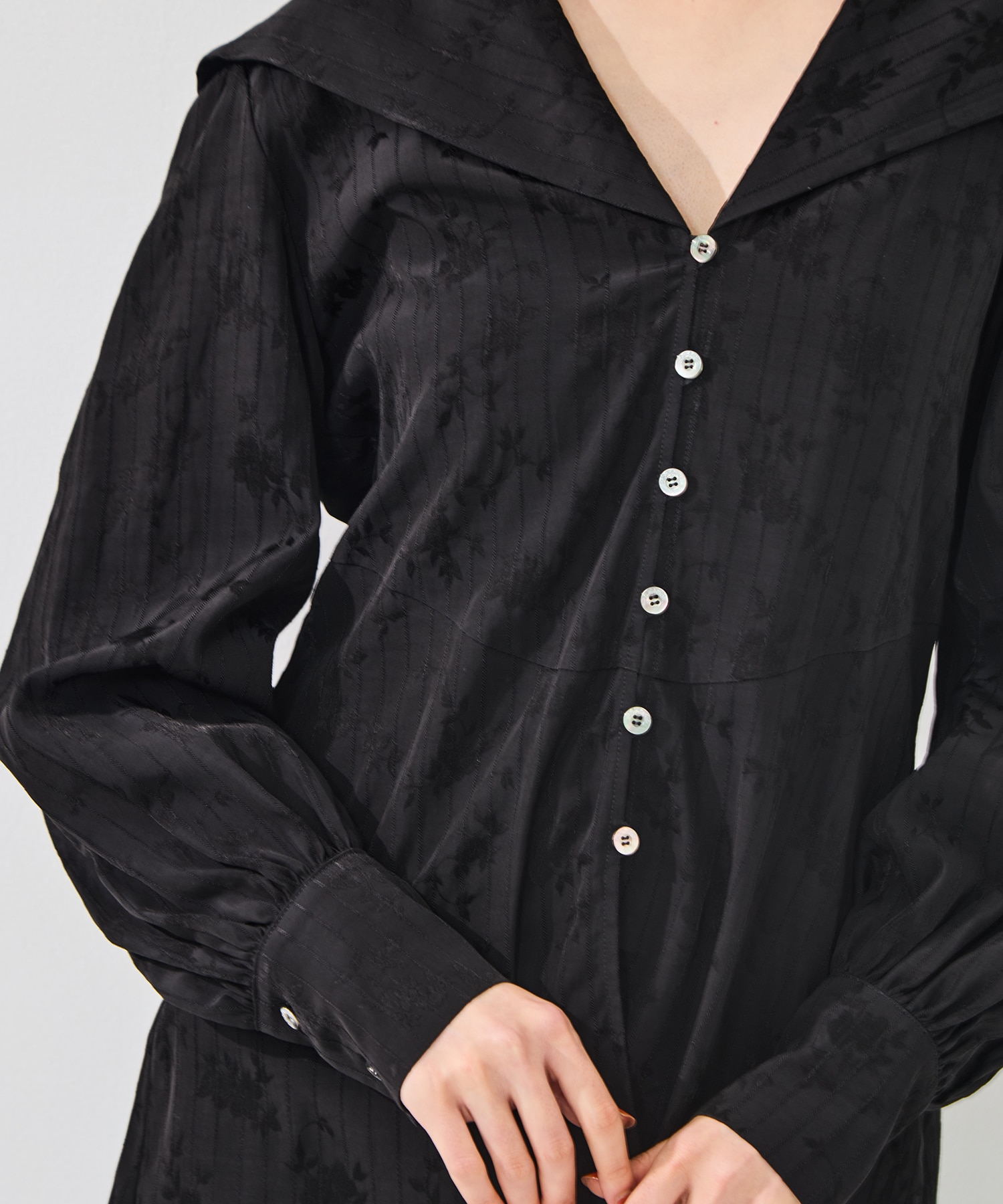 ROSE JACQUARD SAILOR COLLAR BLOUSE FETICO