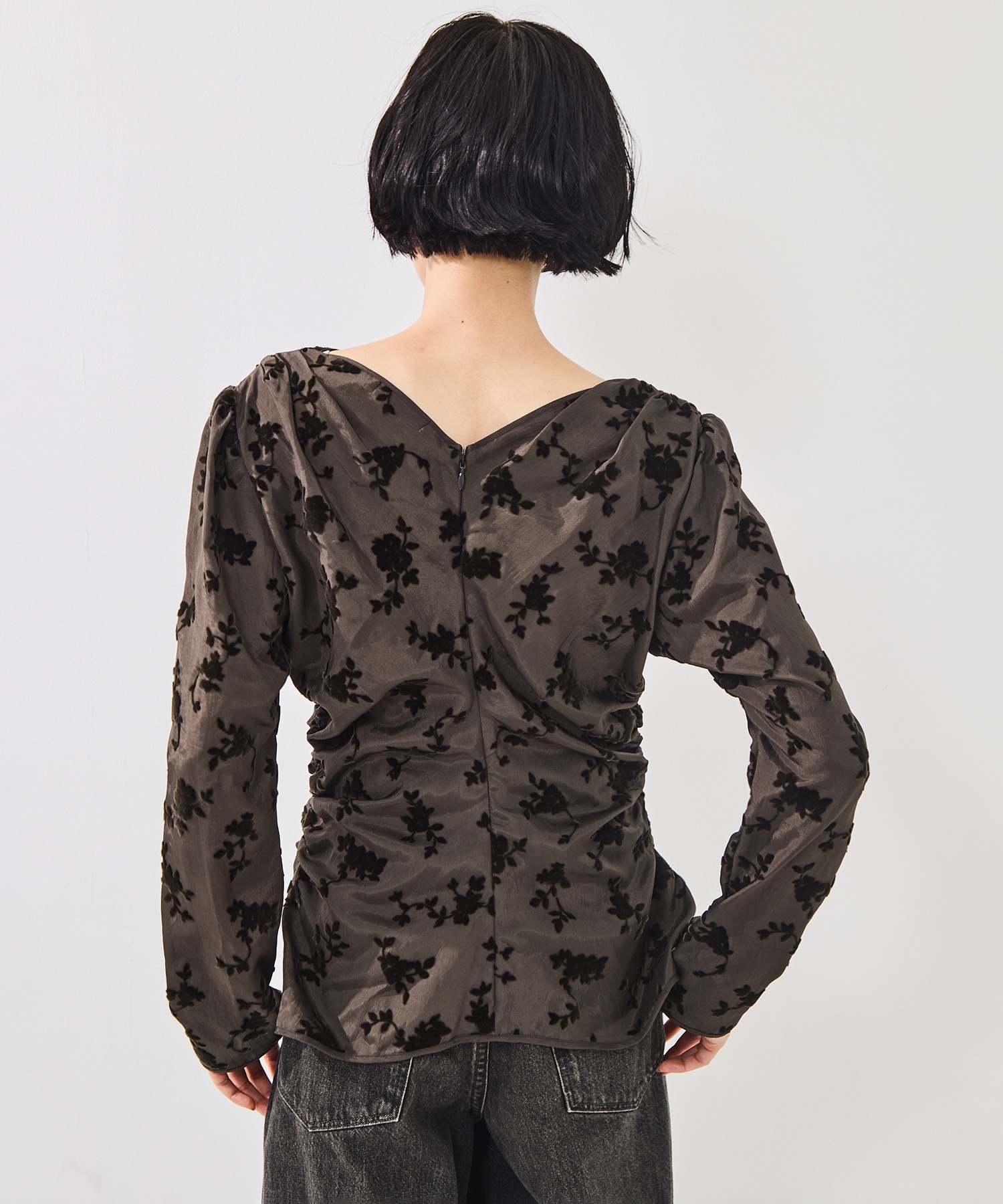 FLOCKED ROSE PRINT GATHERED BLOUSE FETICO