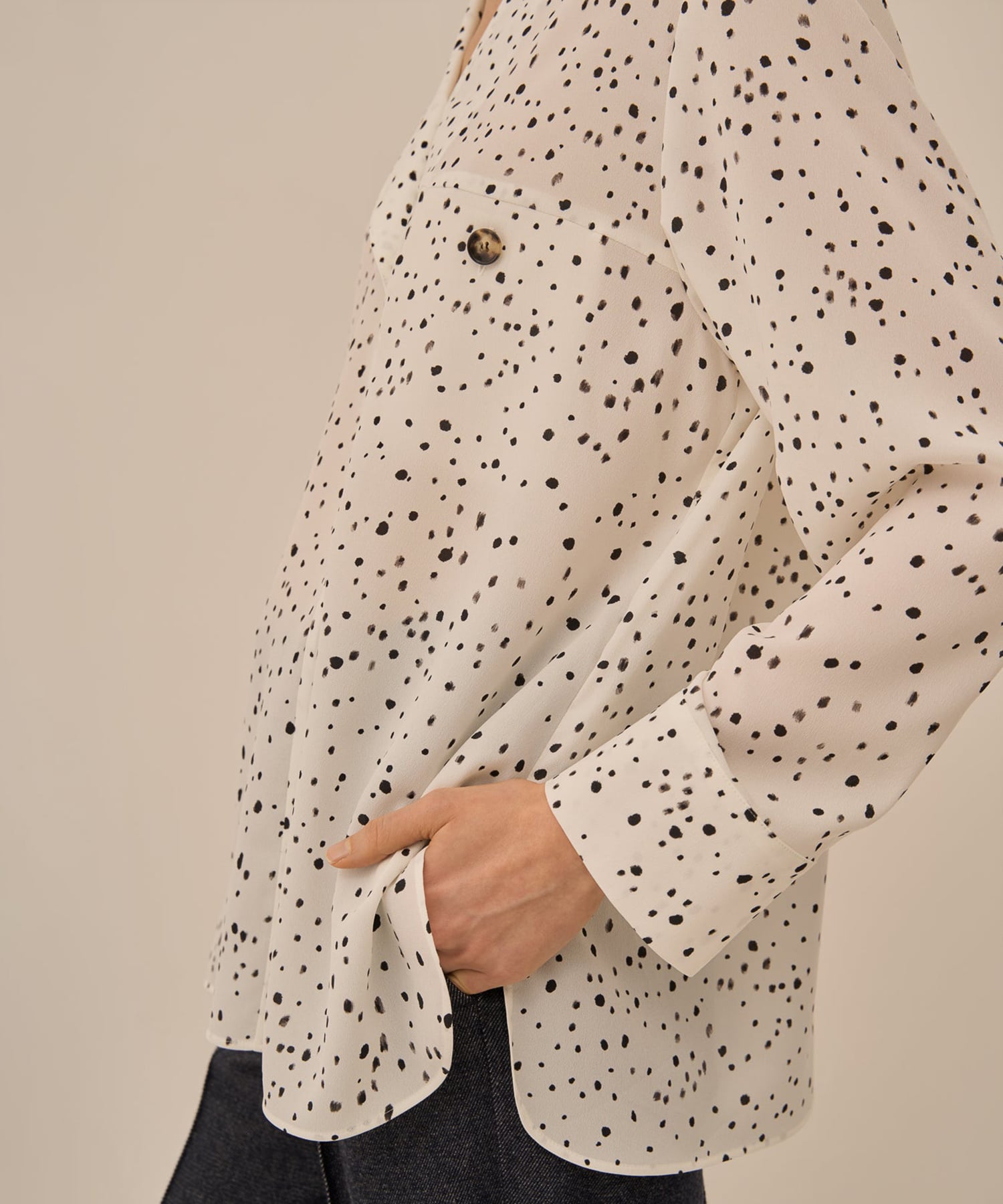 Yasetsu pullover AKIRANAKA
