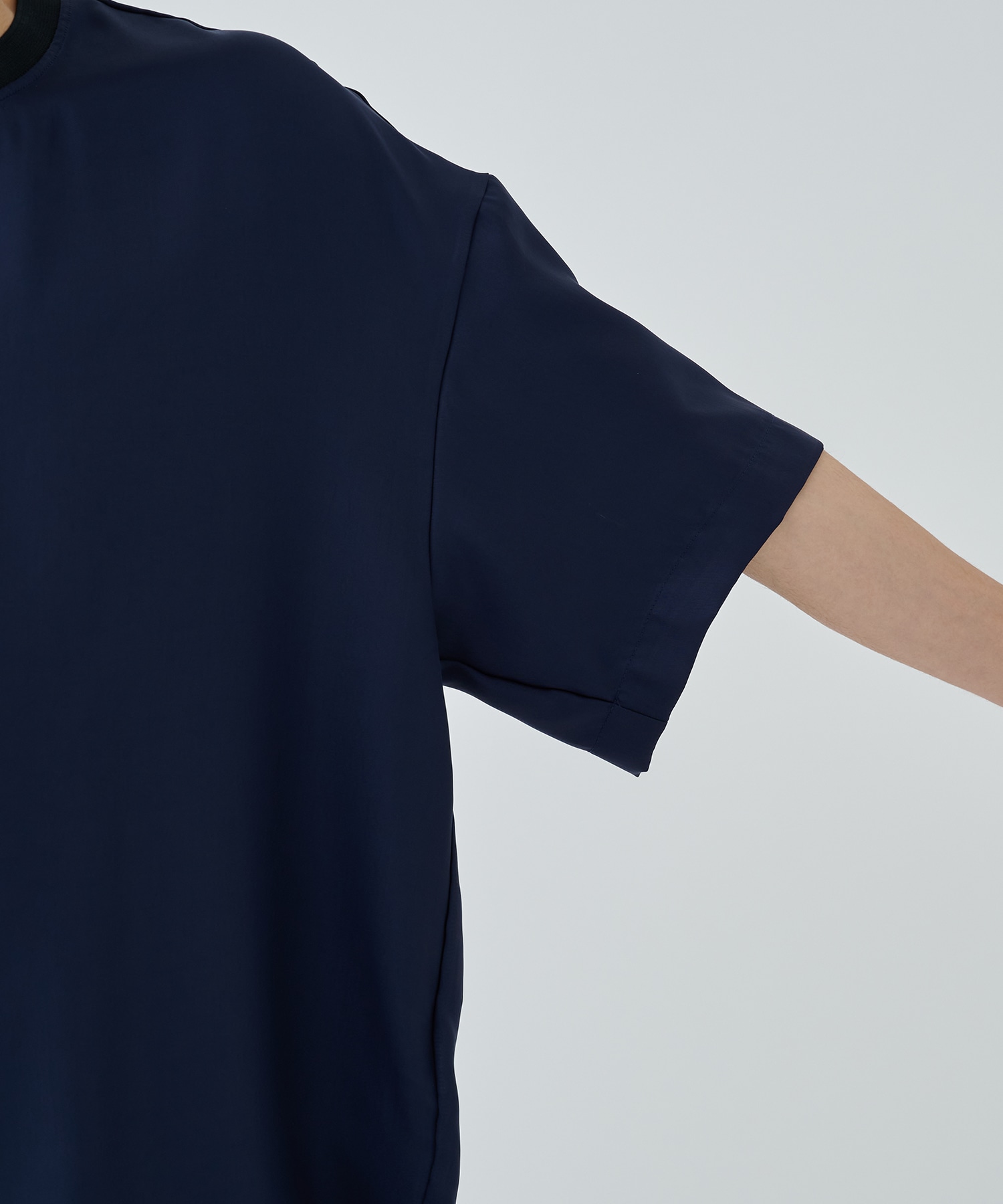 Silky Twill Simple Modern Rib Neck Pullover CULLNI