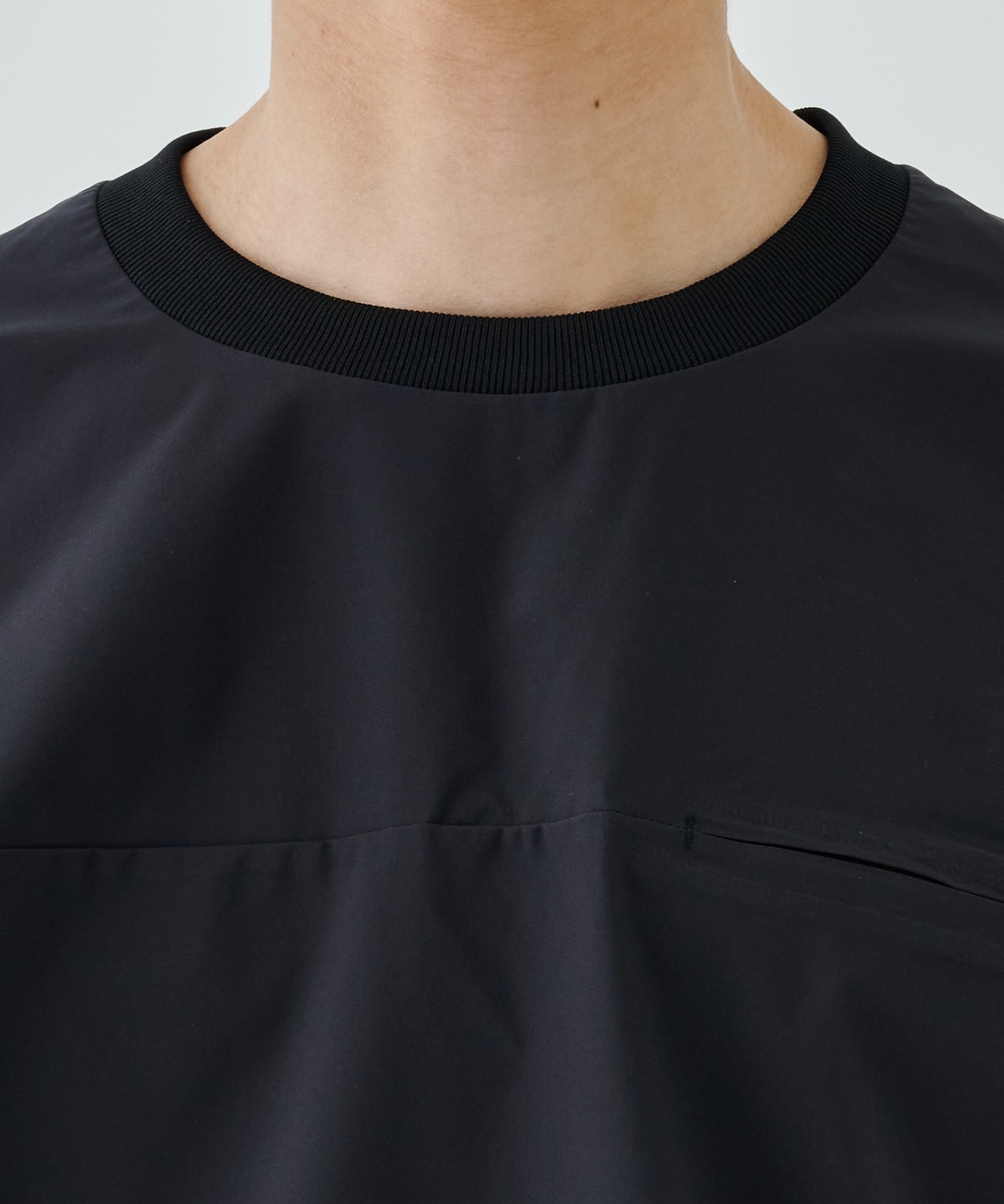 〈別注〉BLK NYLON SHORT SLEEVE T-SHIRTS White Mountaineering