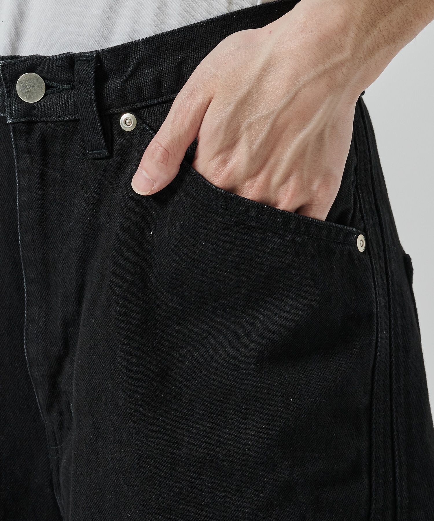〈別注〉3D TWISTED SHORTS NVRFRGT