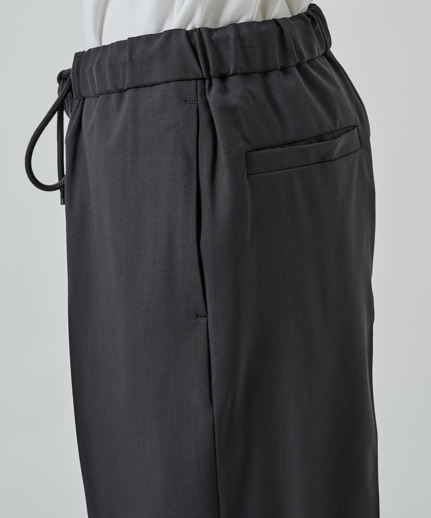 オーガニックウール 2/80 トロピカル / フラットテーパードイージーショーツ MARKAWARE/marka