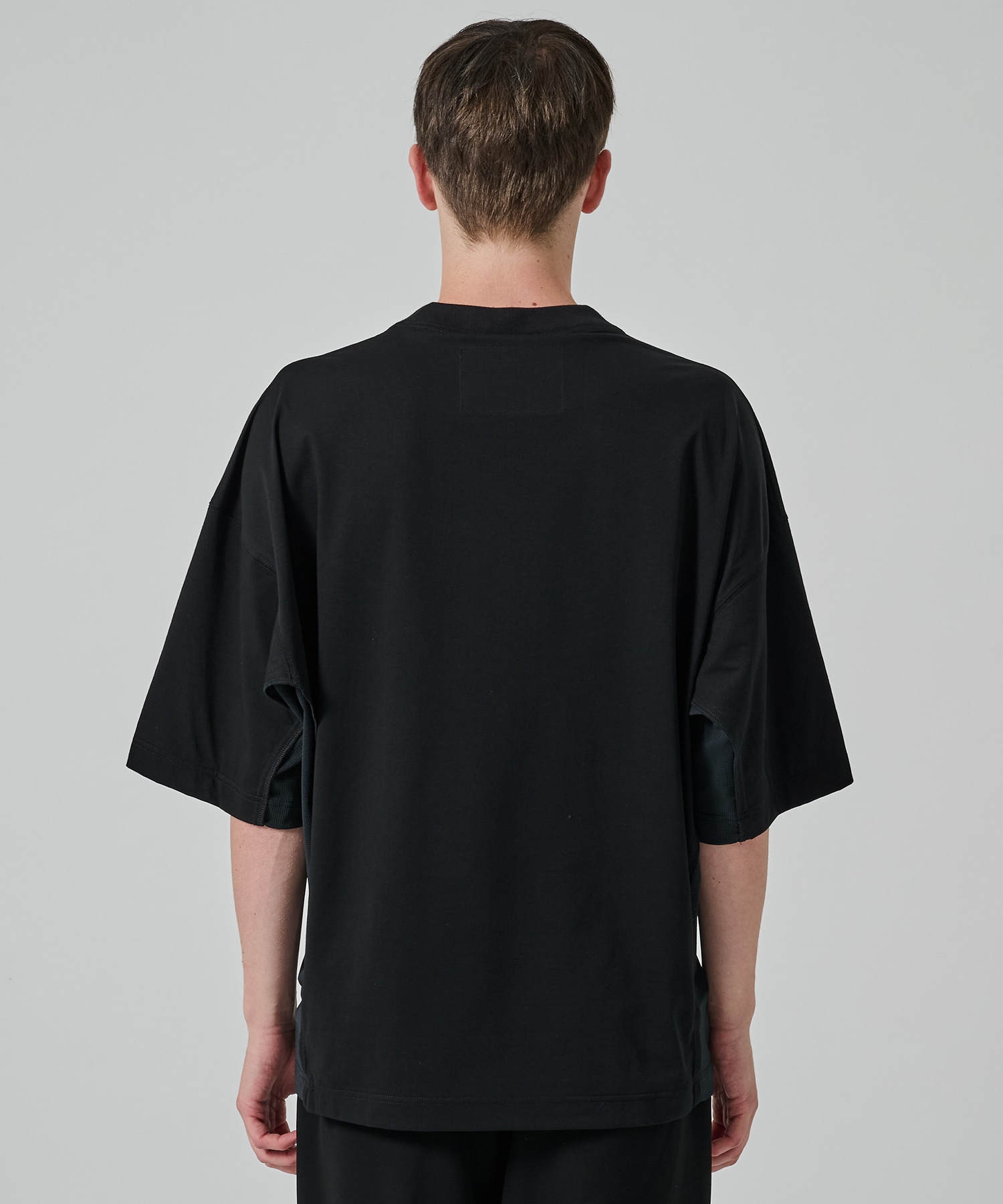 〈別注〉メッシュ切り替えミルスペックTEE N.HOOLYWOOD