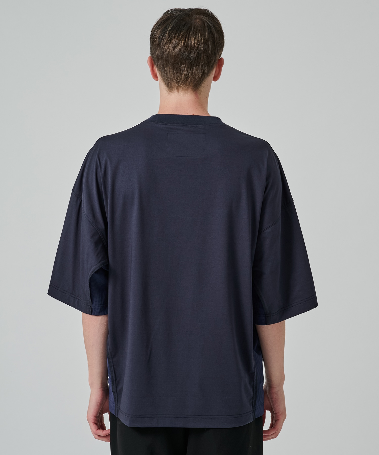 〈別注〉メッシュ切り替えミルスペックTEE N.HOOLYWOOD