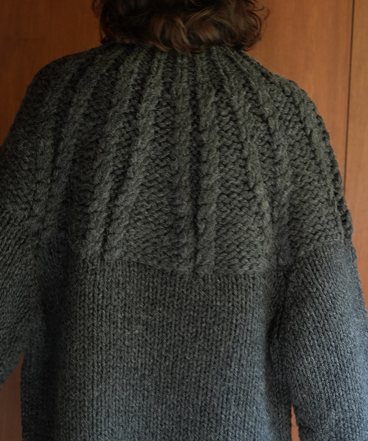 CHUNKY CABLE HAND KNIT TOPS CLANE
