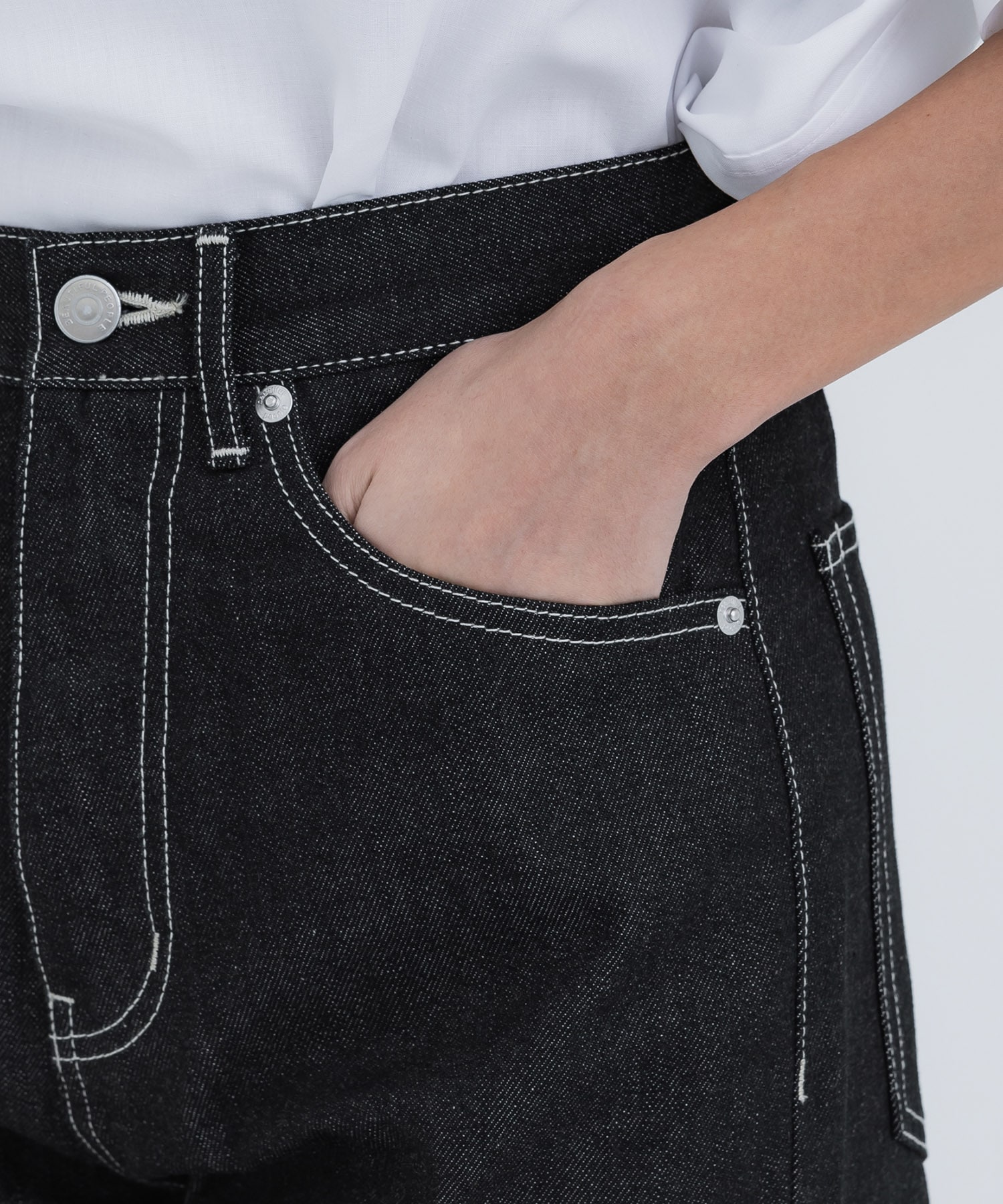 selvedge denim woman fits beautiful people