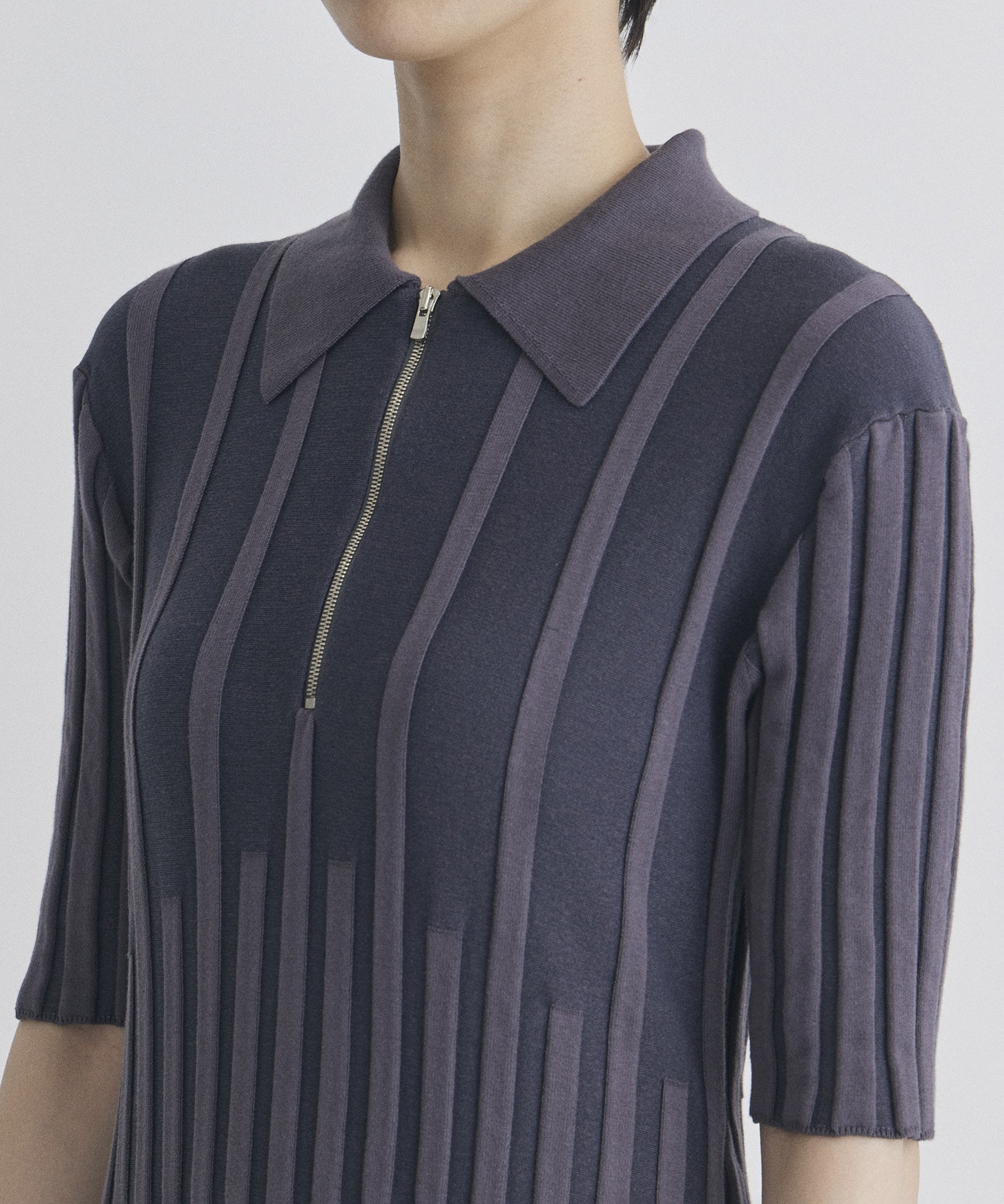 別注HALF SLEEVE ZIP DRESS CINOH