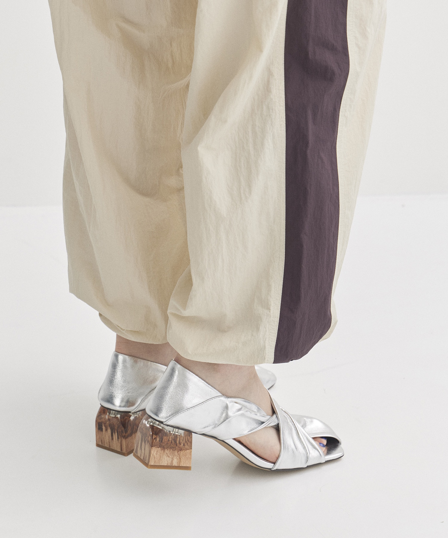 HEIDI LEATHER PUMPS ALM