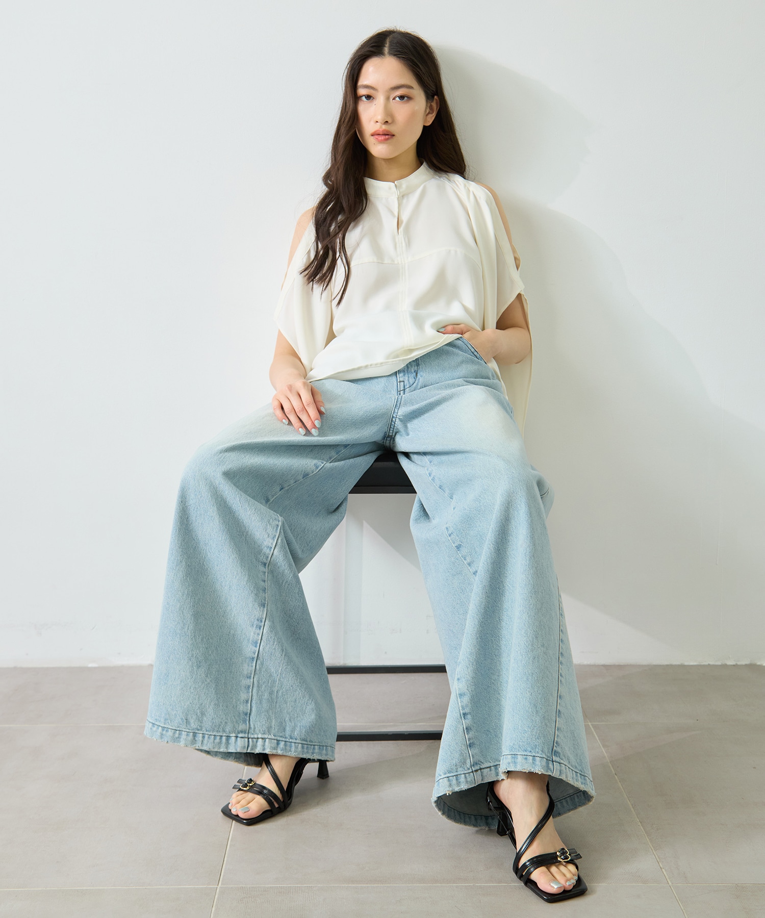 BACK SATIN DRAPE BLOUSE STUDIOUS