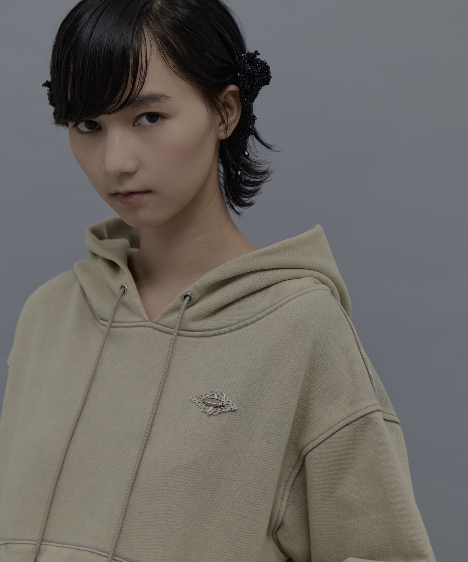 bijou tiara hoodie tanakadaisuke