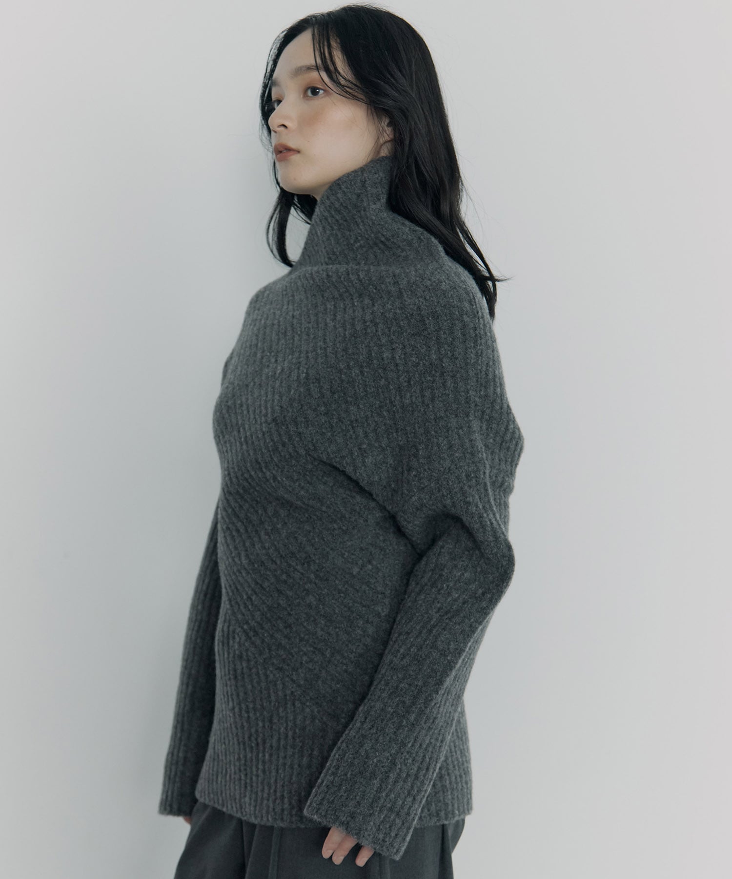 Unbalance Knit UJOH