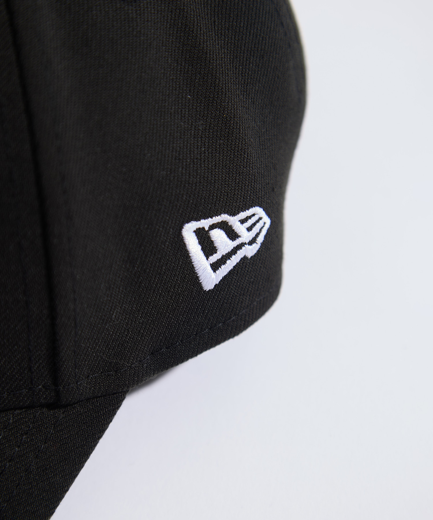 x Newera White Sox CapBLK BASICKS