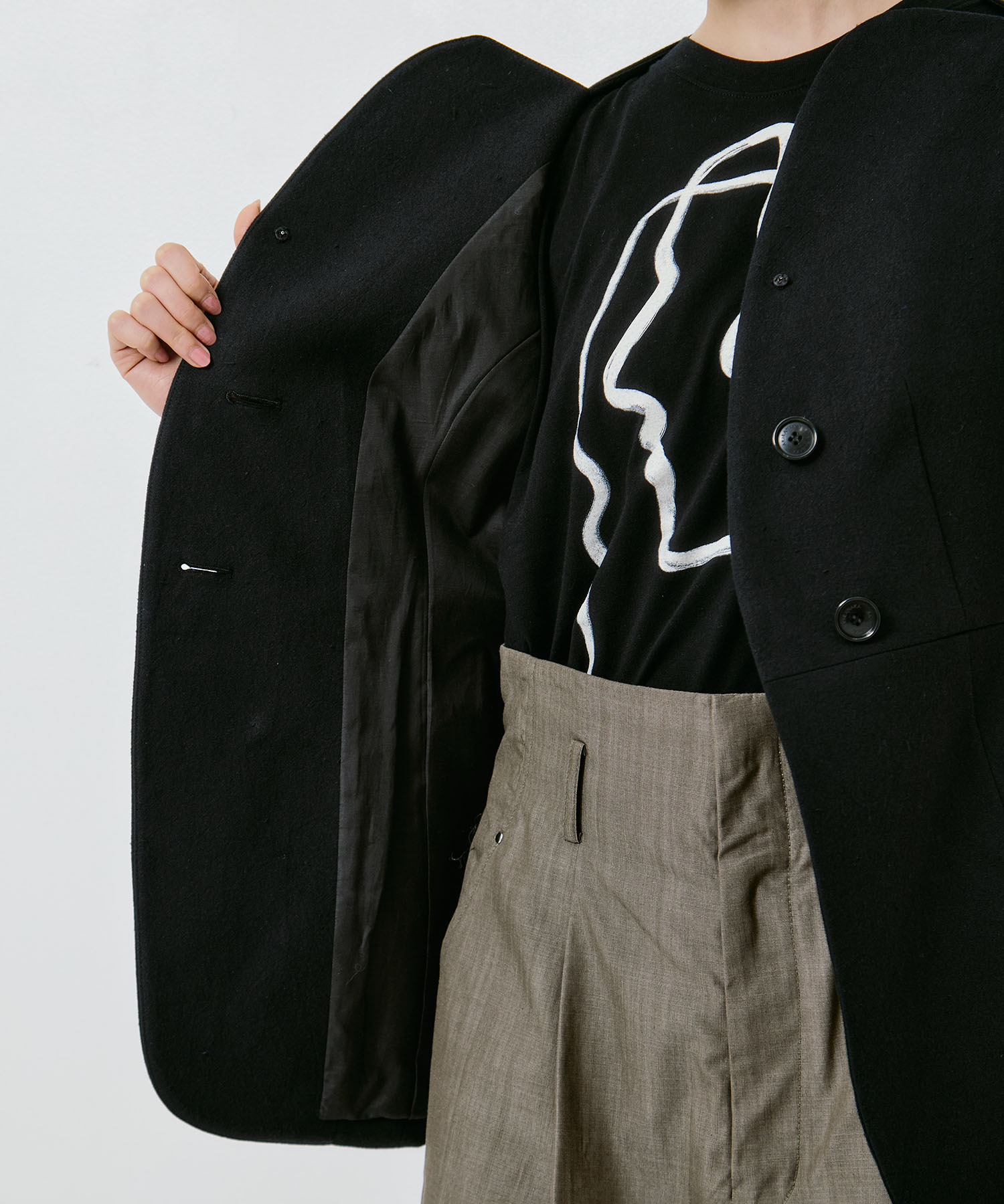 Sesilia half sleeve jacket AKIRANAKA