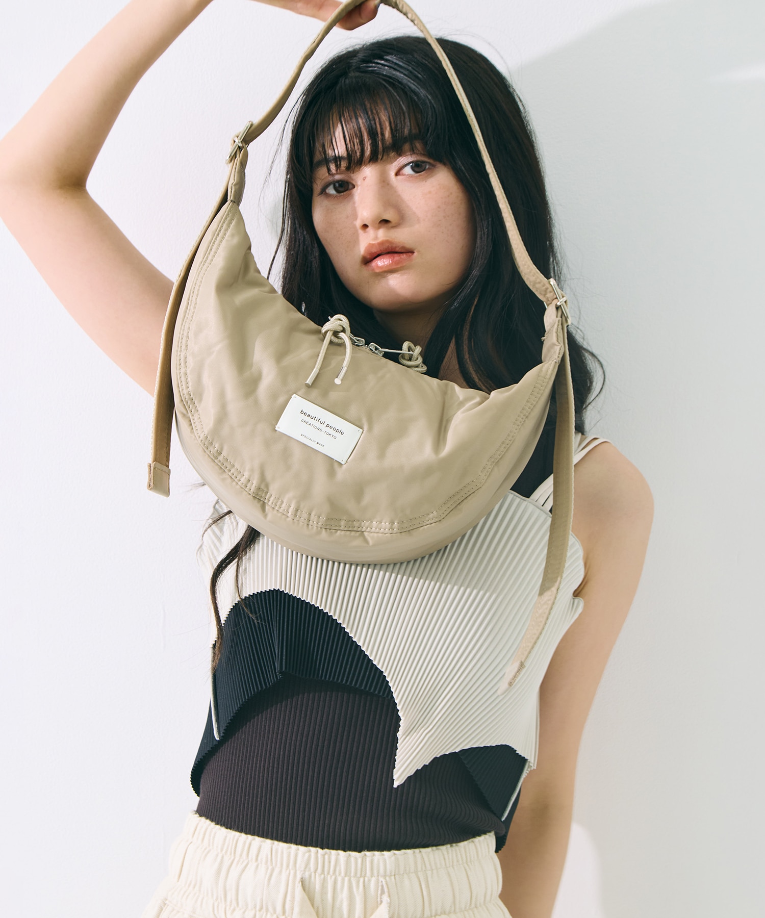 別注nylon moon shoulder bag beautiful people