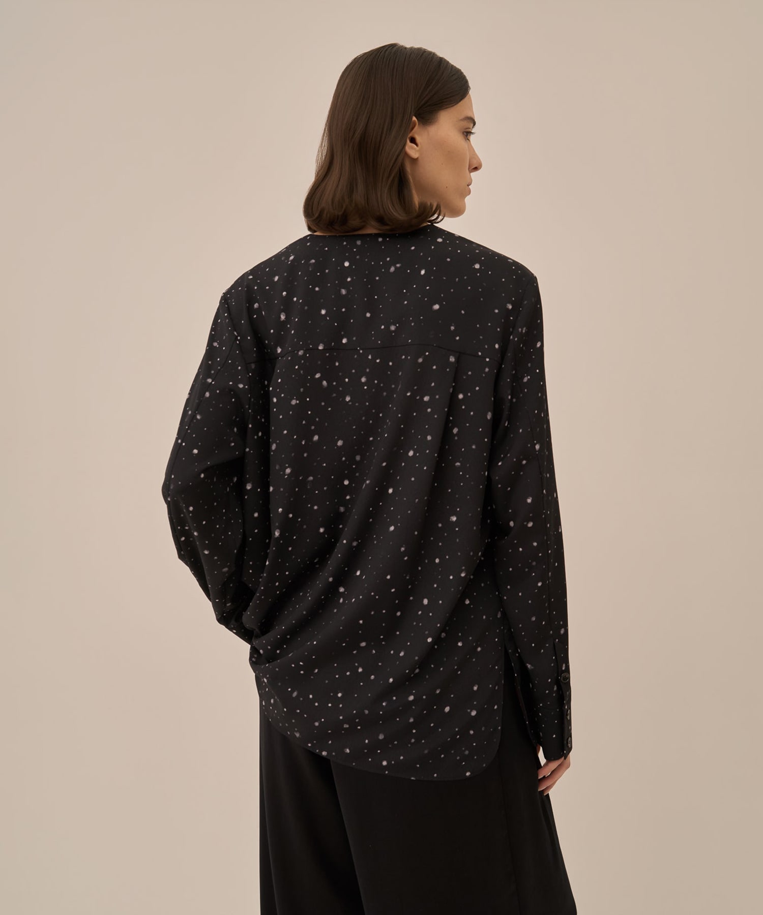 Yasetsu pullover AKIRANAKA
