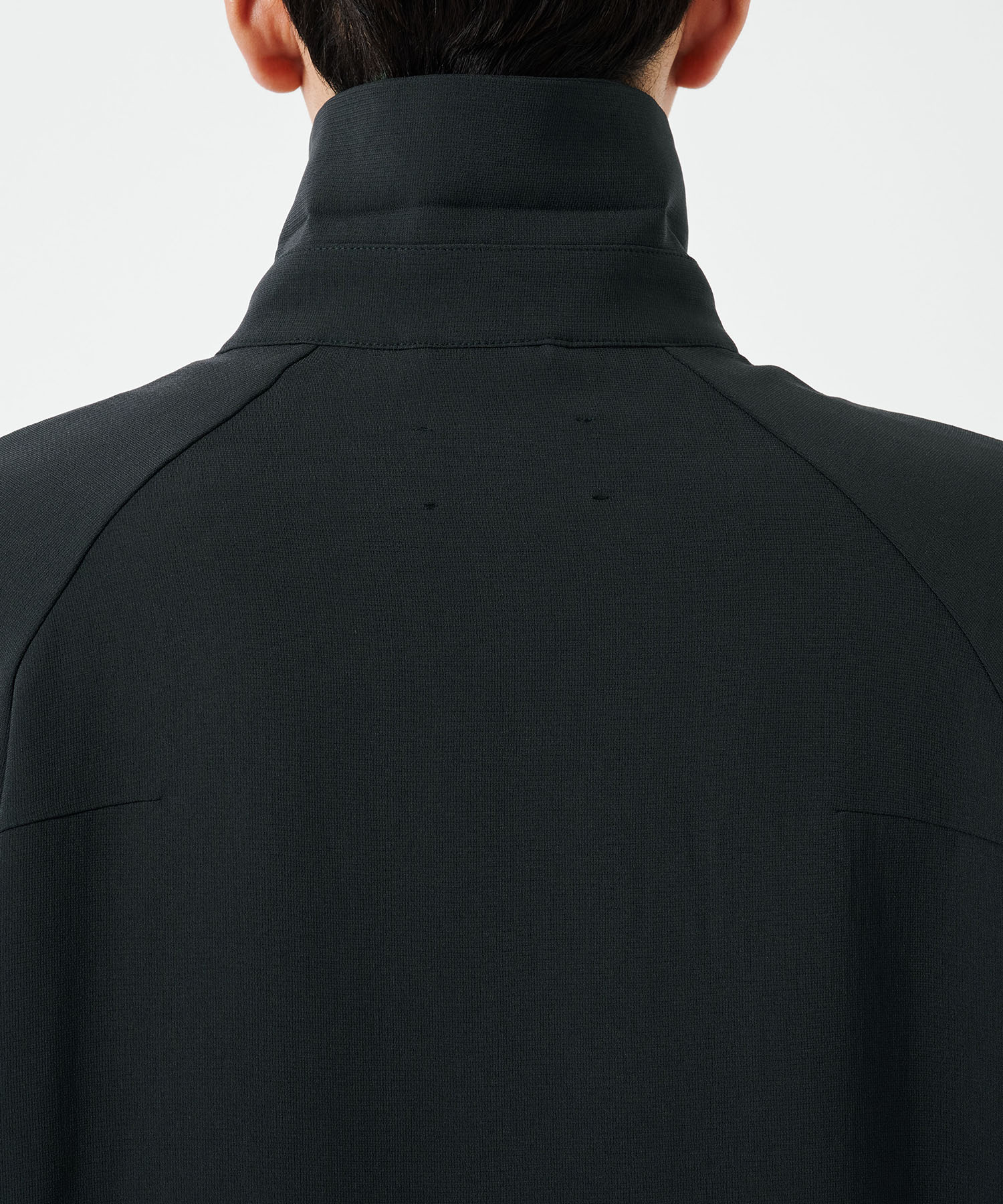 ESSENTIAL HALF ZIP SWEAT SHIRTS STUDIOUS