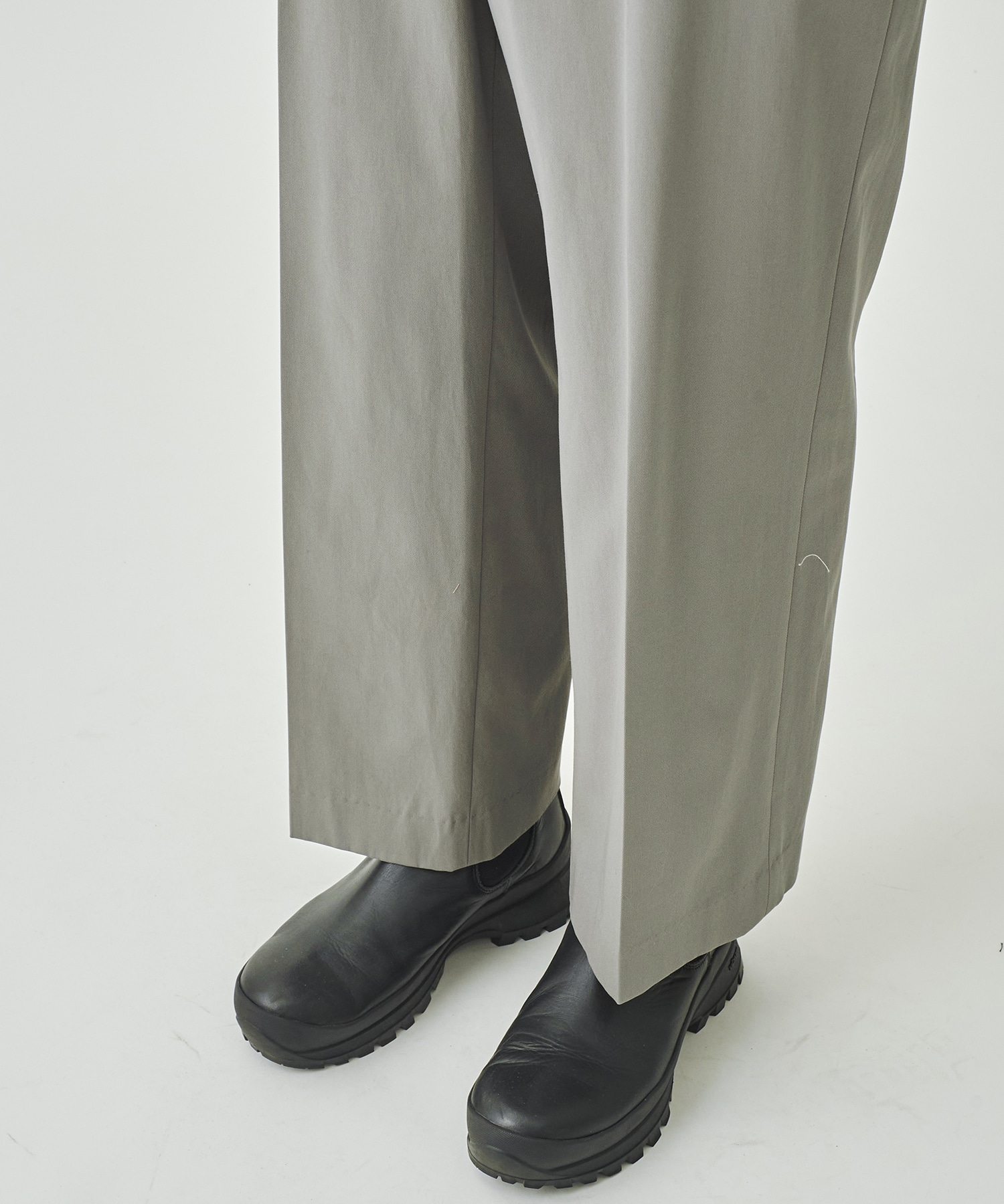 STRAIGHT PANTS URU TOKYO