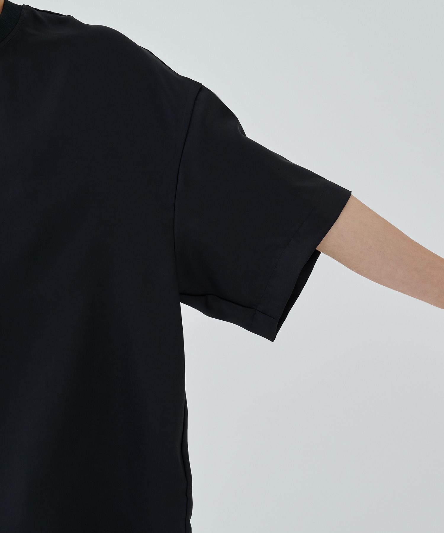 Silky Twill Simple Modern Rib Neck Pullover CULLNI