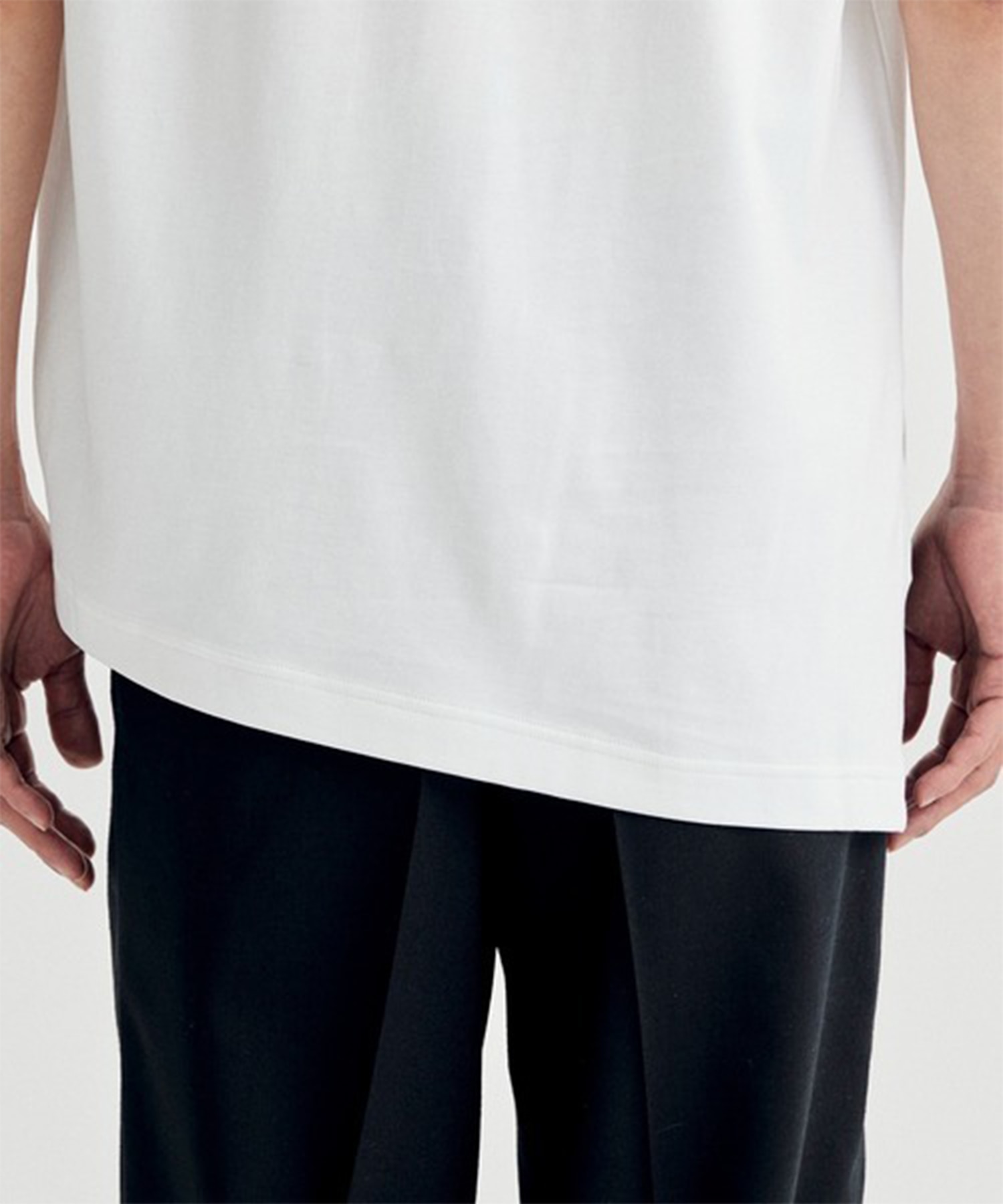 Slit Half Sleeve T UJOH HOMME