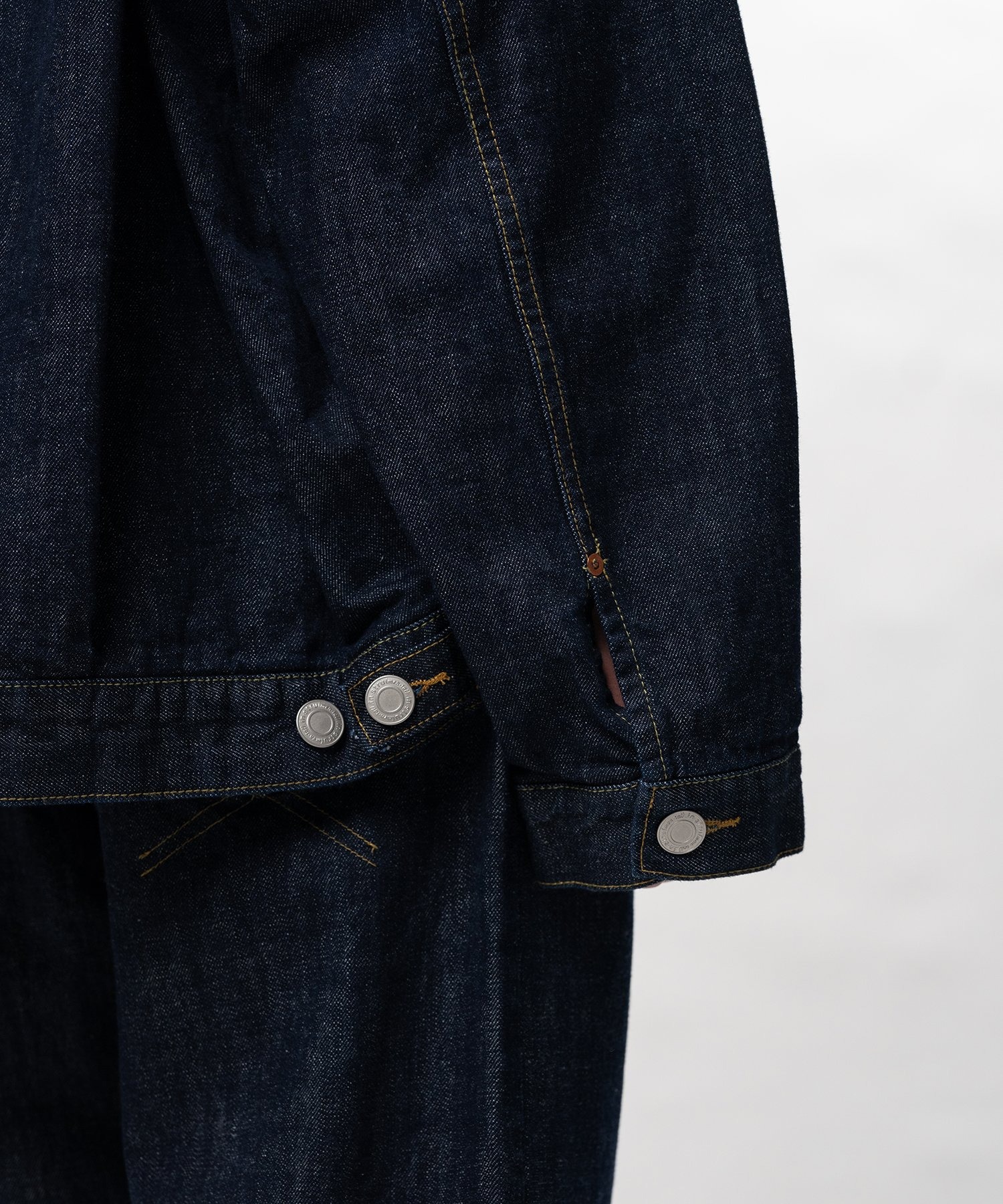ONE WASHED SELVAGE DENIM JACKET in・stru(men-tal)