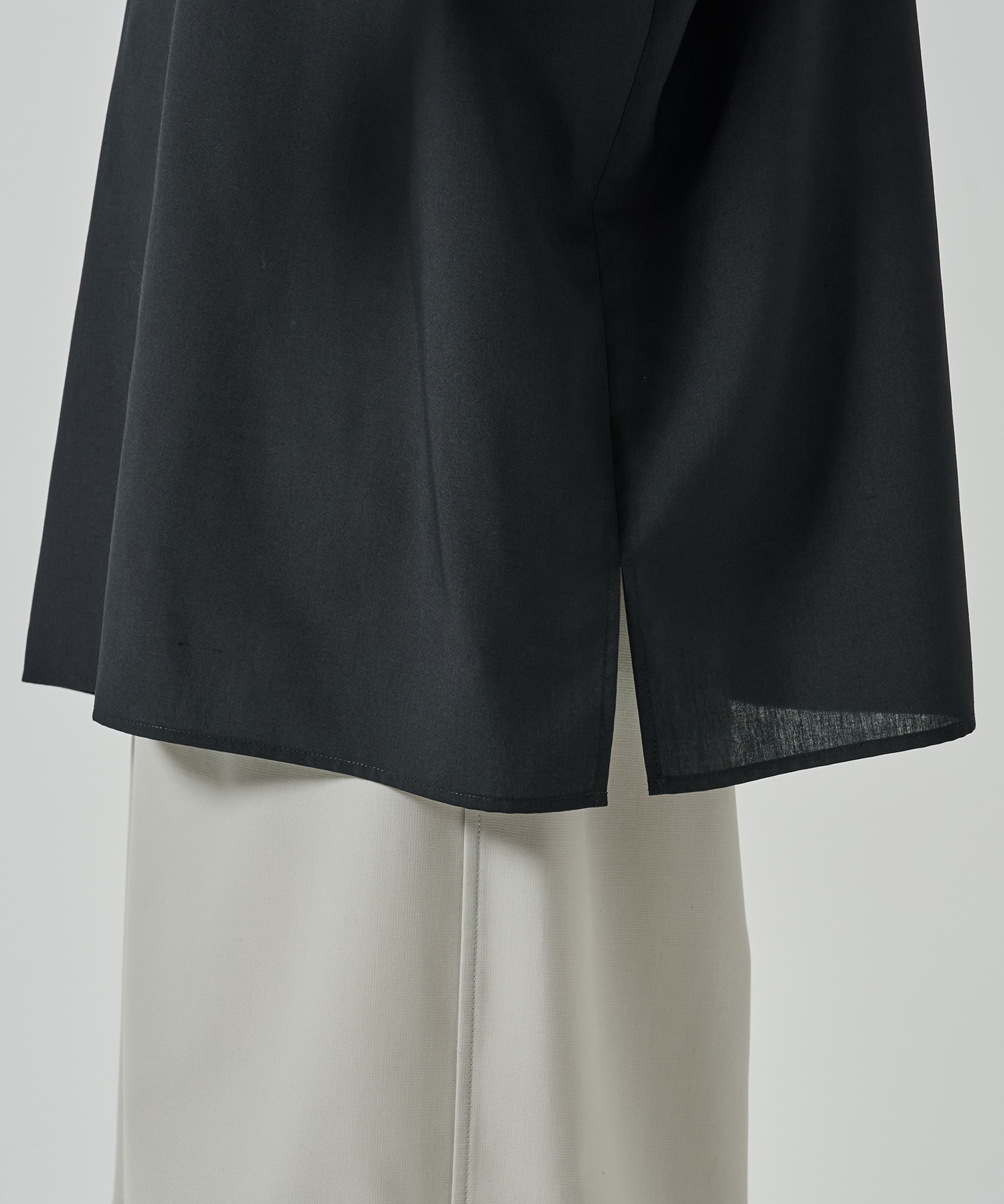 THE SIDE ZIP PULLOVER SHIRT SHORT SLEEVE THE RERACS