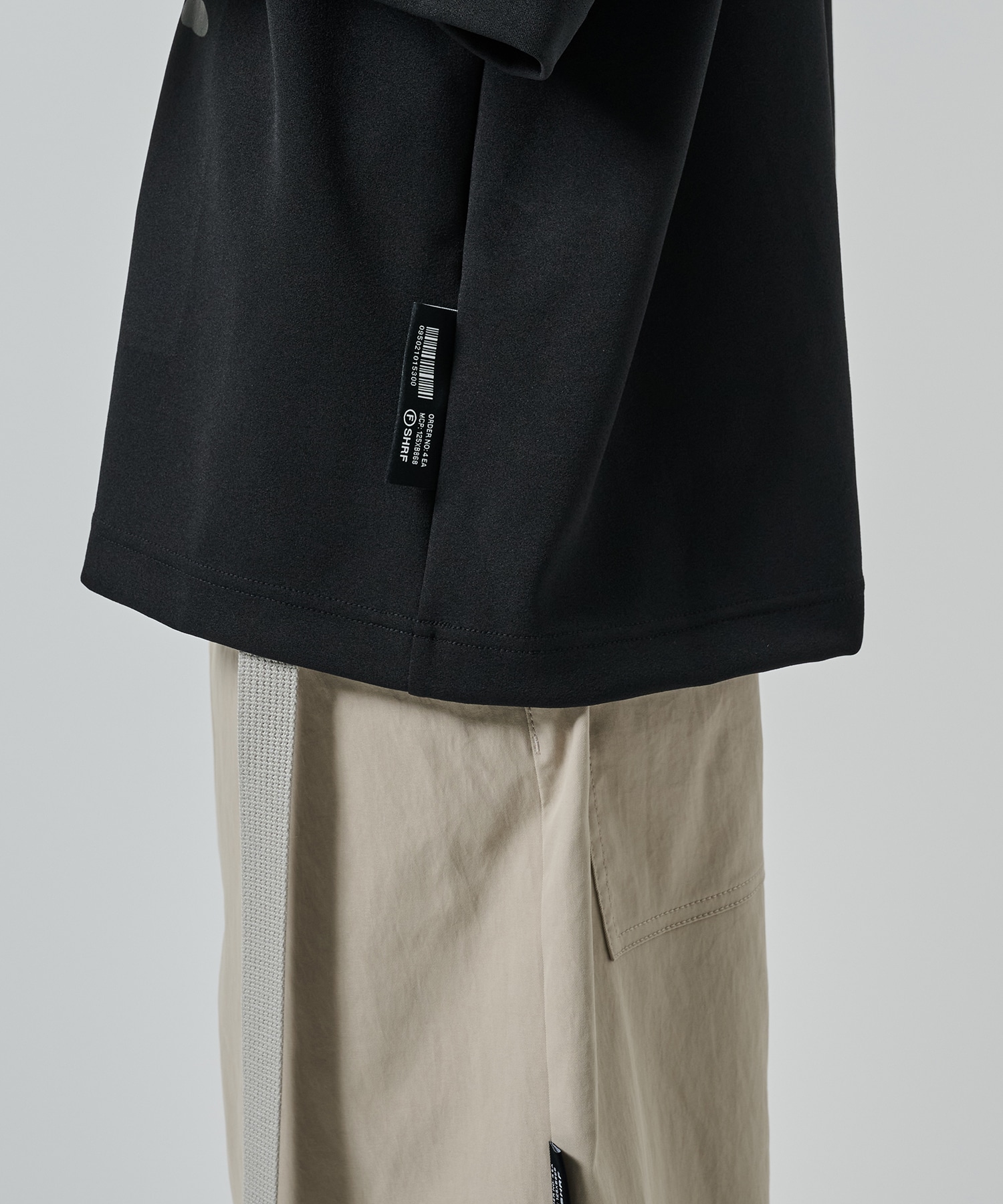 APPLE×TALTE TEE SHAREEF