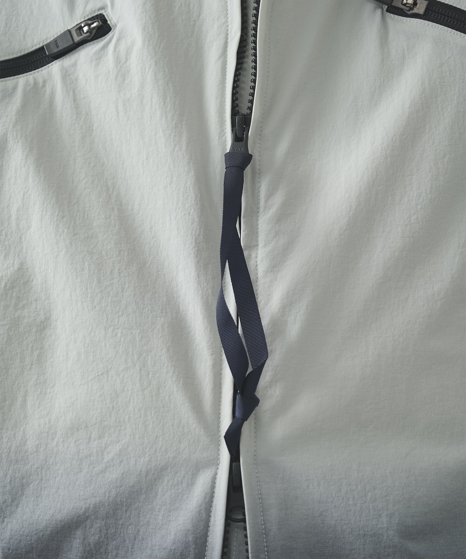 THE BREATHABLE HOODED GRADIENT GARMENT DYEING JACKET POLIQUANT