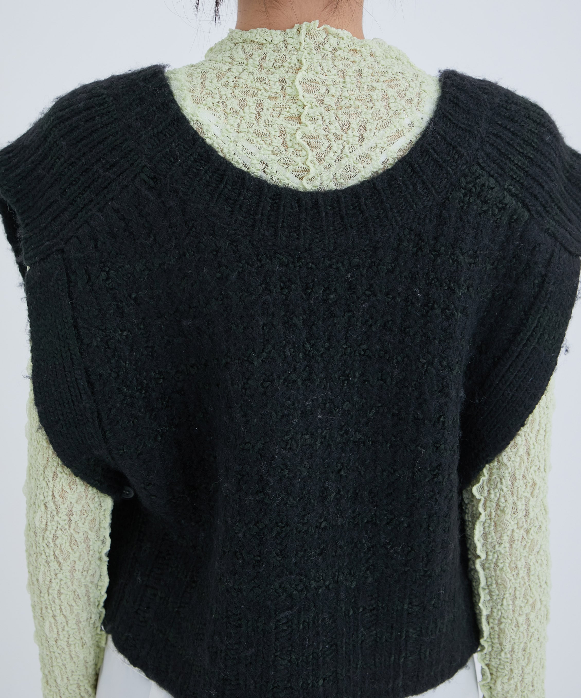 Chanky Yarn Knit Vest STUDIOUS
