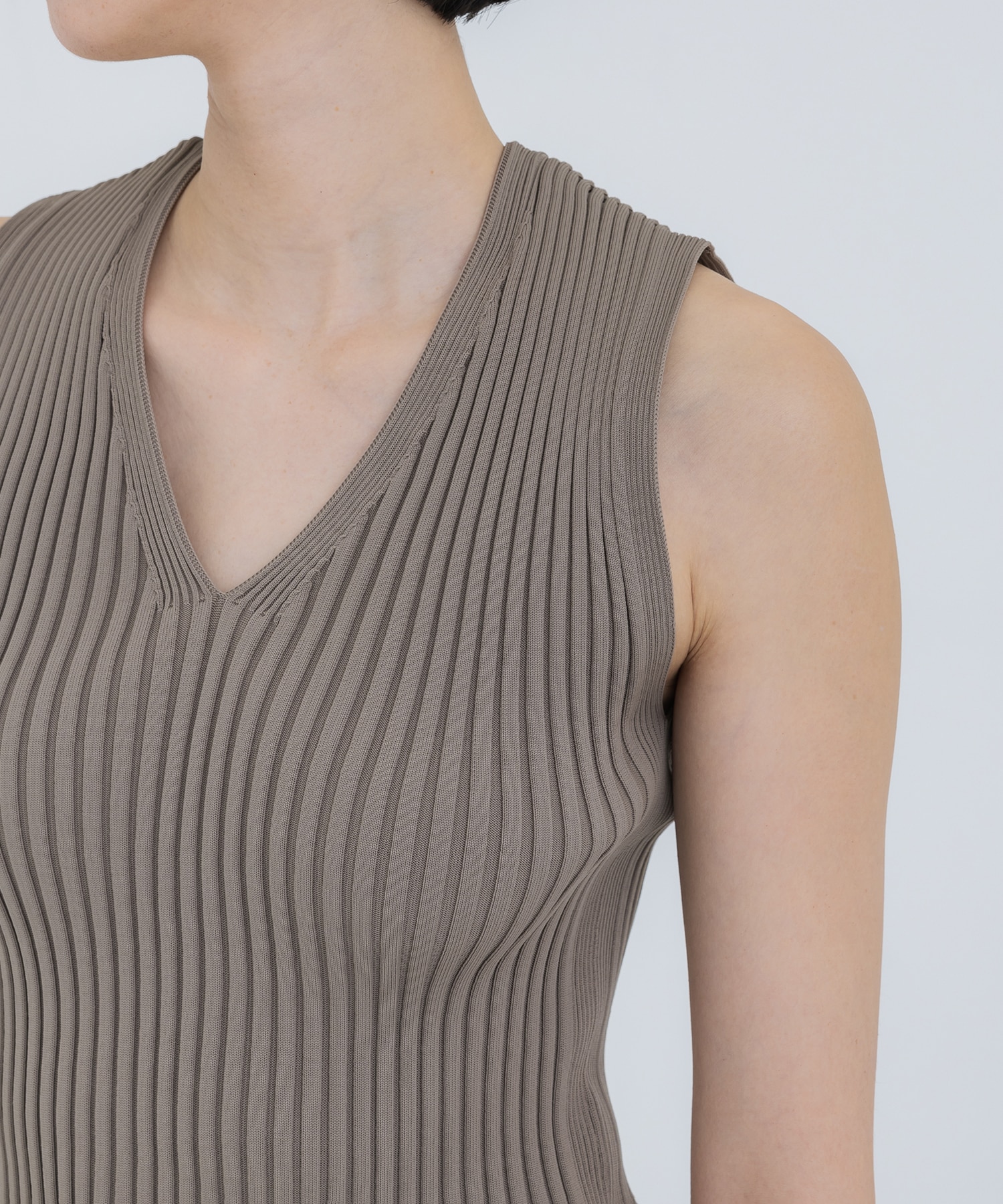 Eco-Vneck knit IIROT