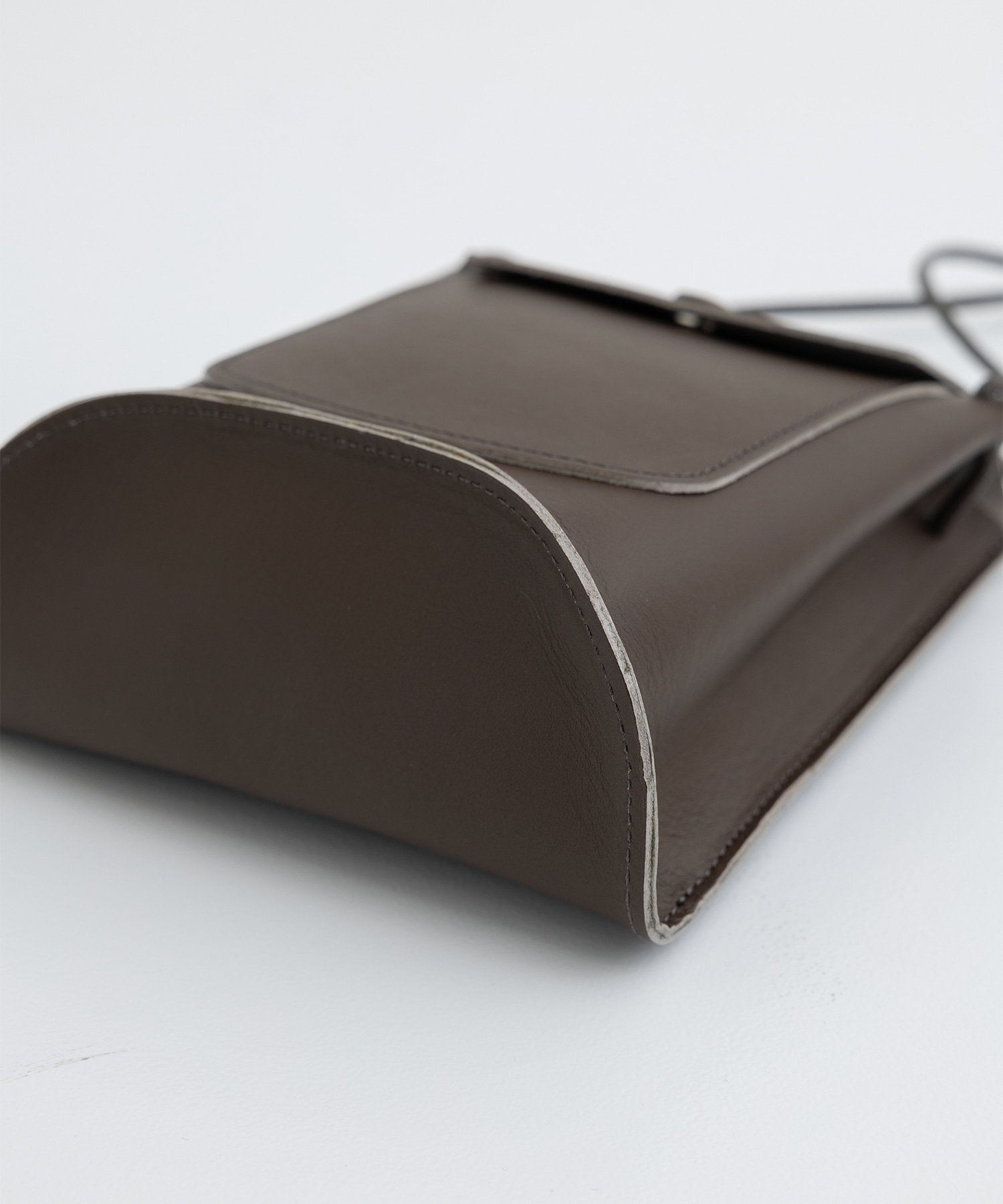 BENT POUCH MARROW