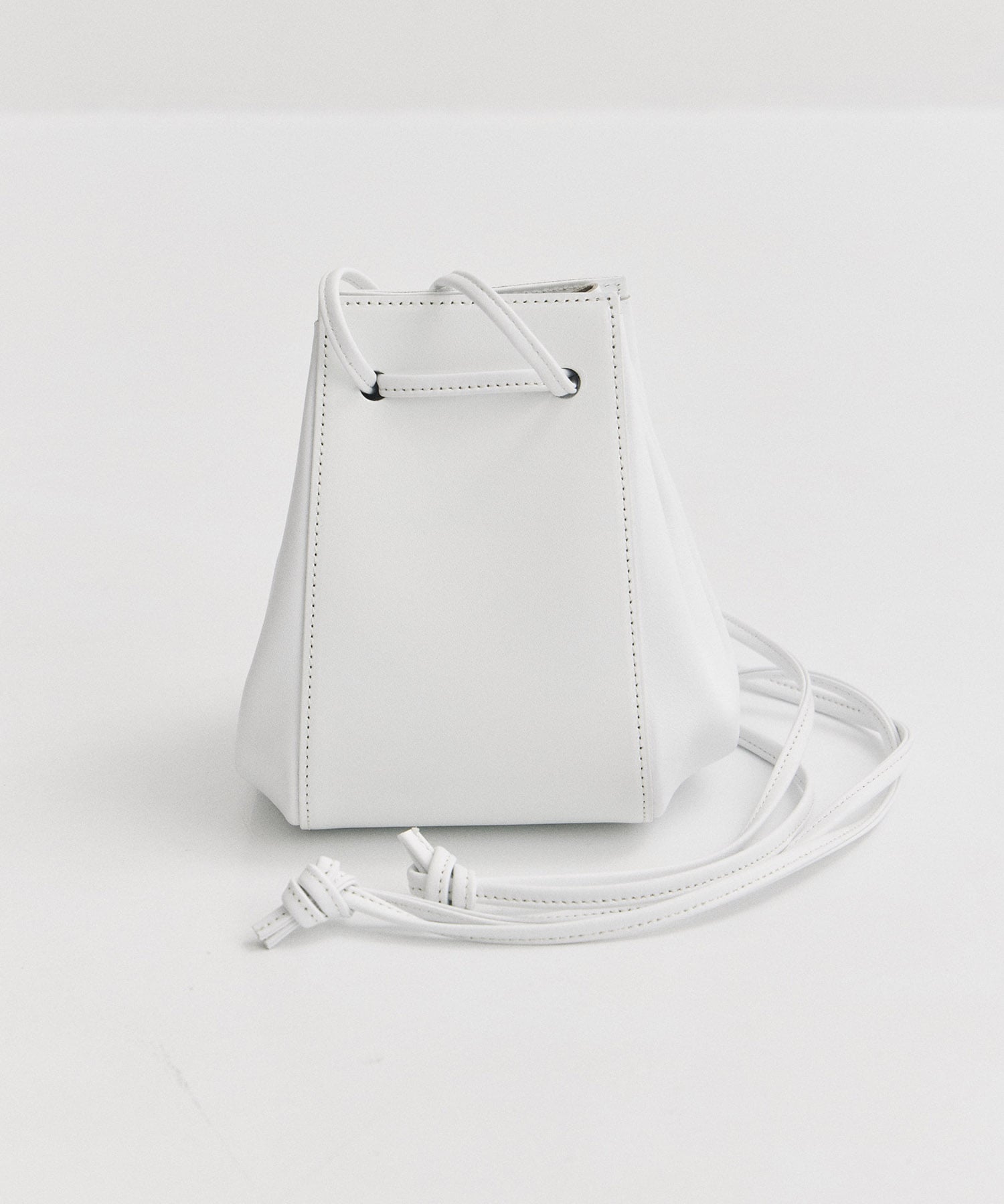 別注レザー巾着BAG COURTNEY ORLA
