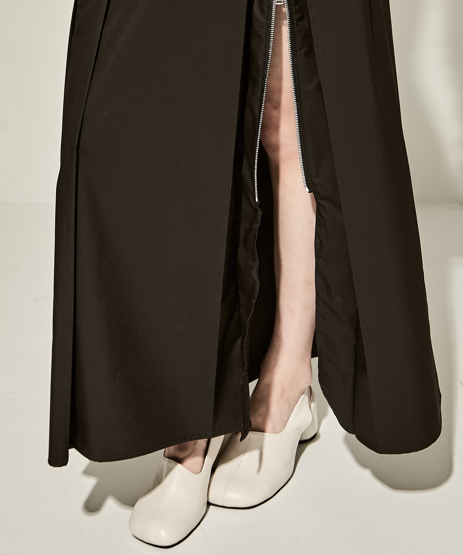 SUPIMA C/PE/PU ZIP SKIRT CINOH
