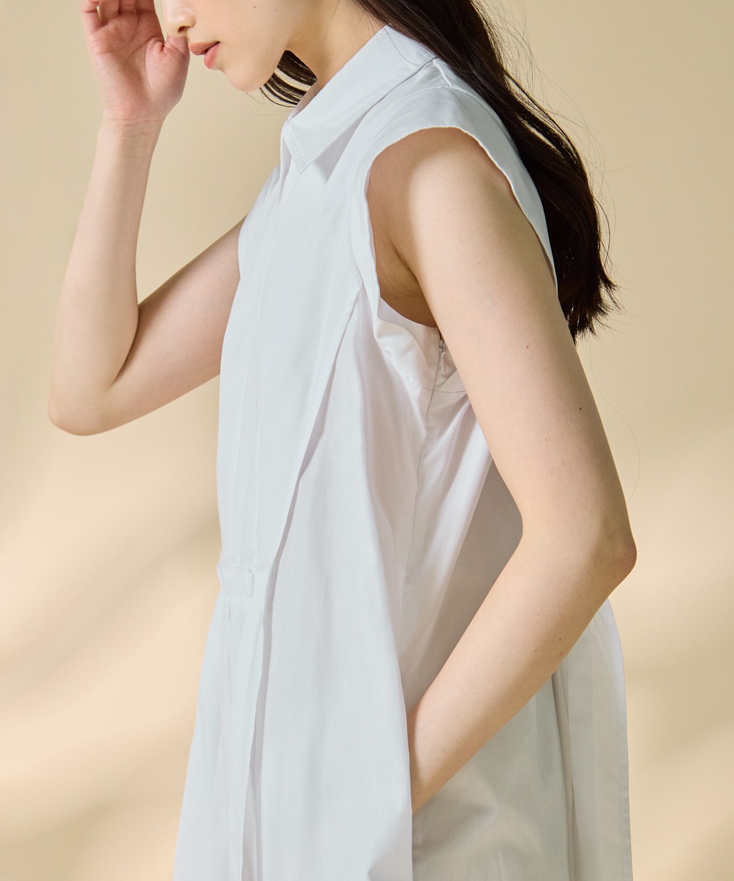 Asymmetry pleats one-piece STUDIOUS
