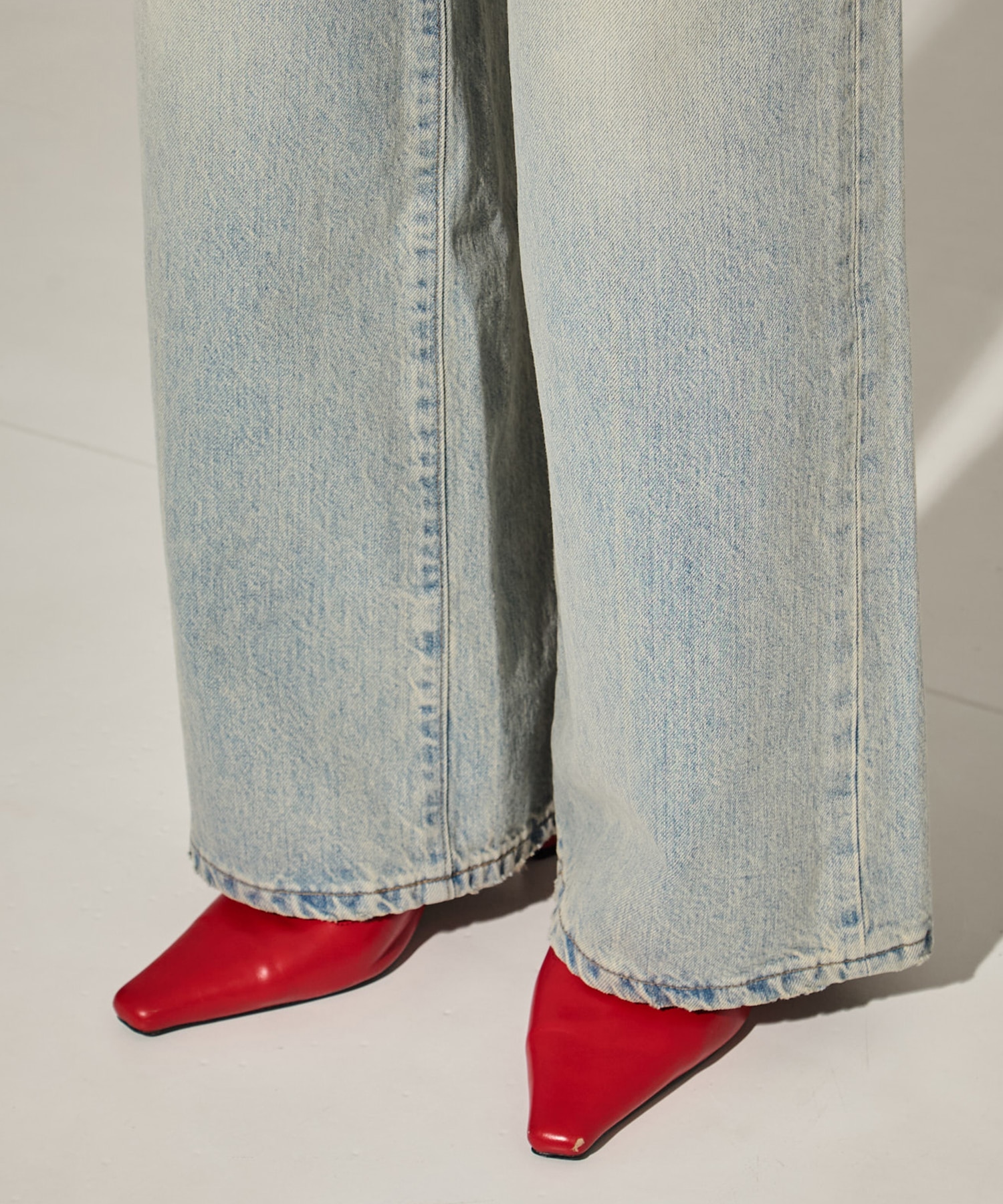 Semi Flare Dyed Jeans STUDIOUS