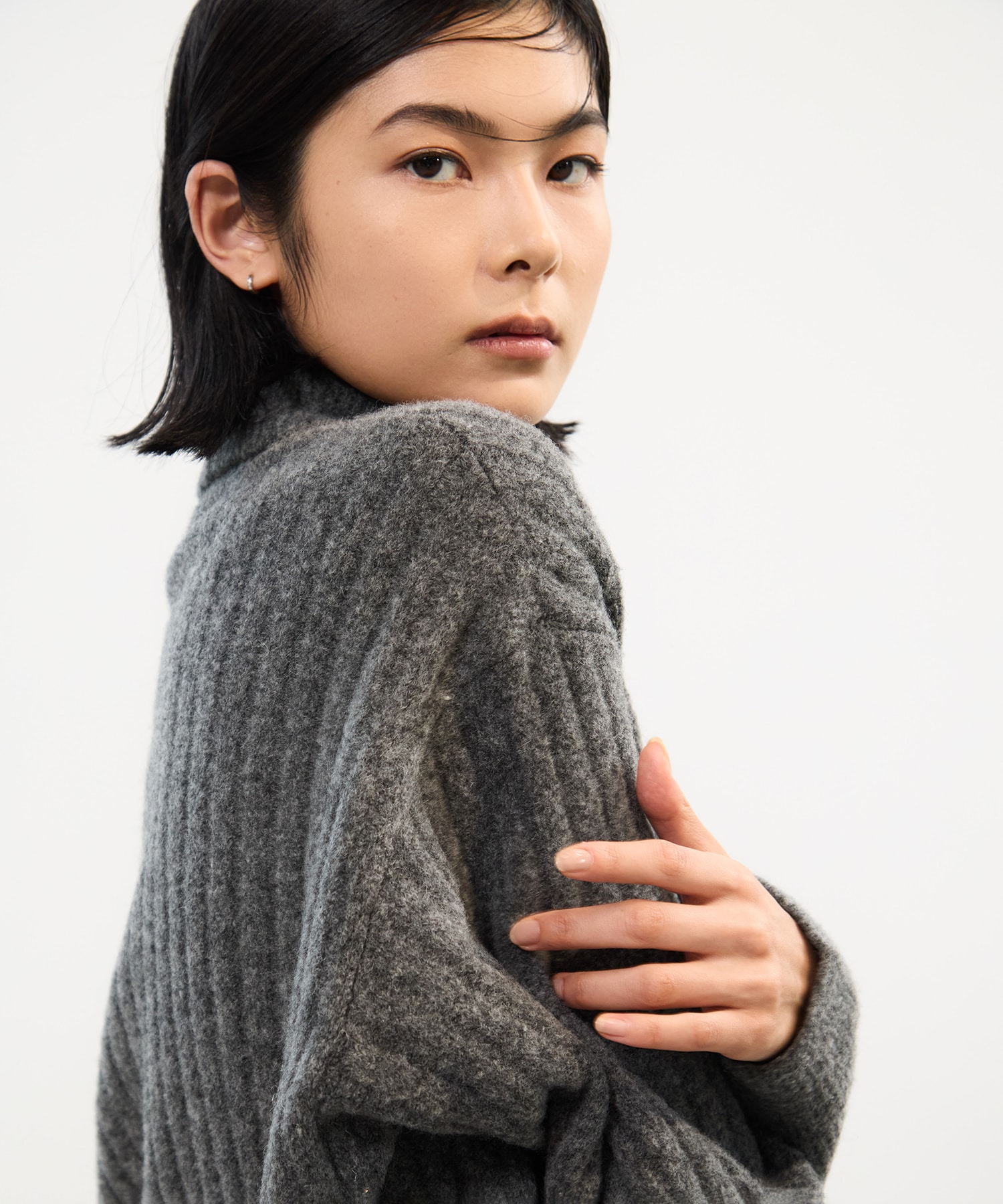 Cropped Collar Knit UJOH