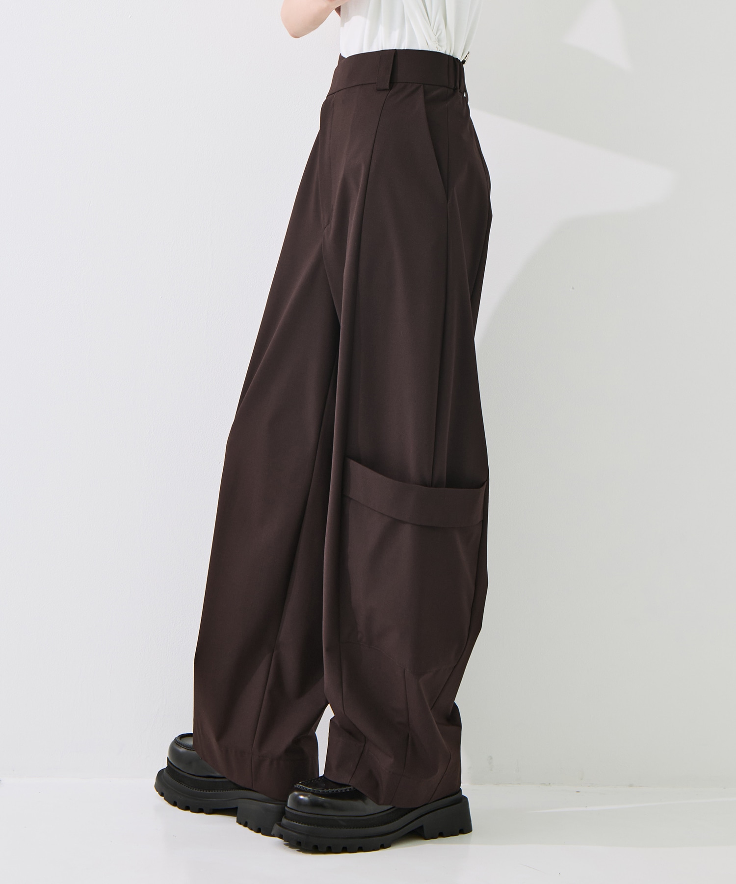 Soft Barrel Leg Flap Cargo Trousers STUDIOUS