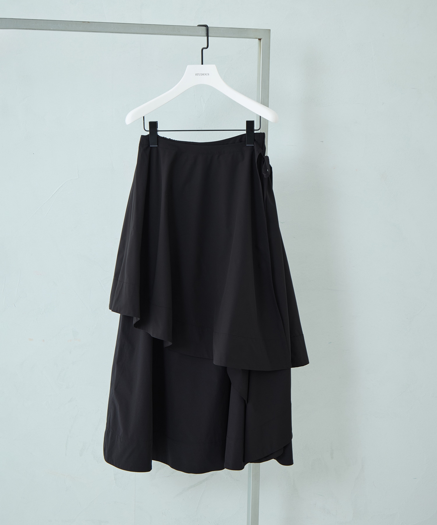 Asymmetry Wrap Layer Skirt STUDIOUS