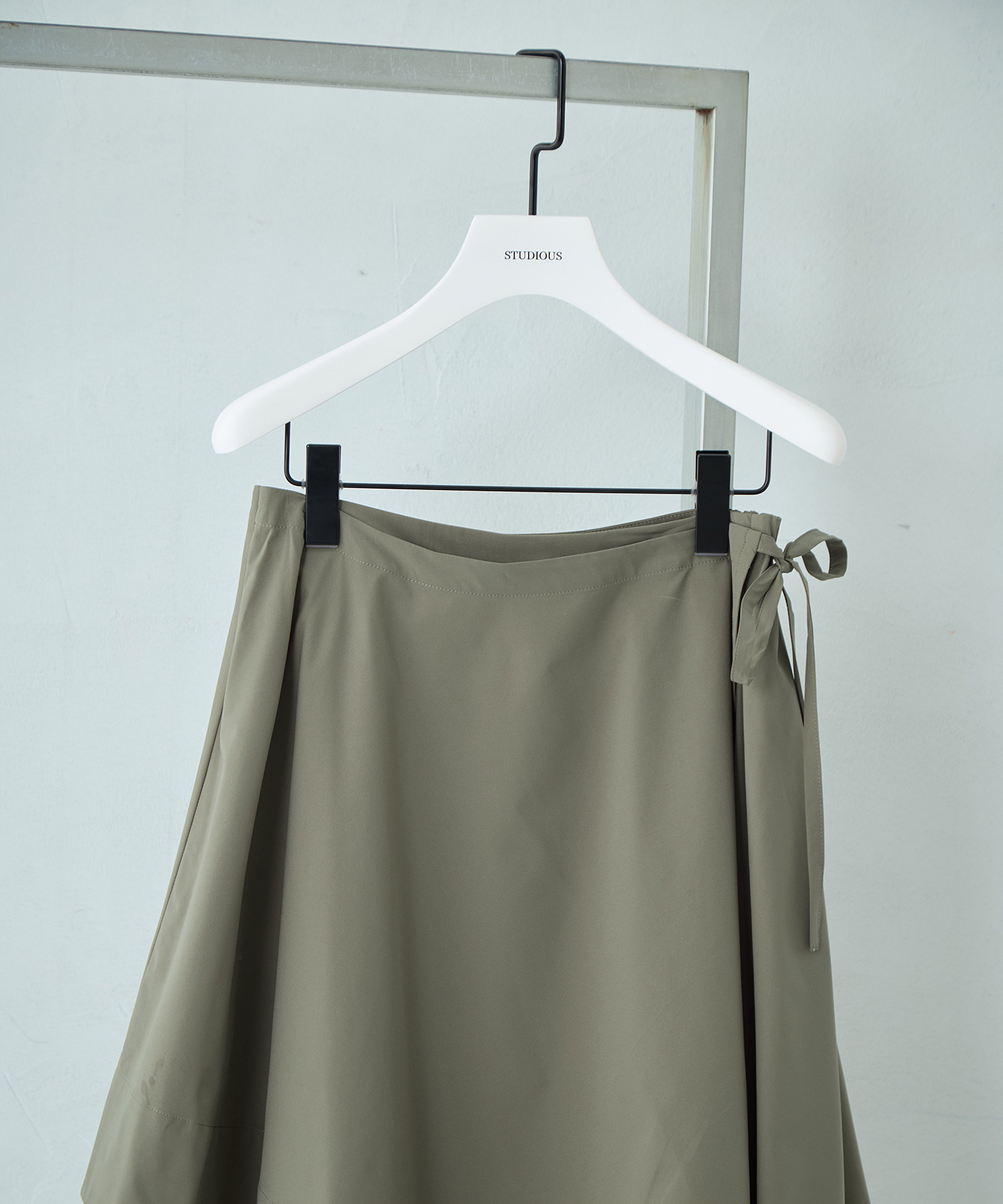 Asymmetry Wrap Layer Skirt STUDIOUS