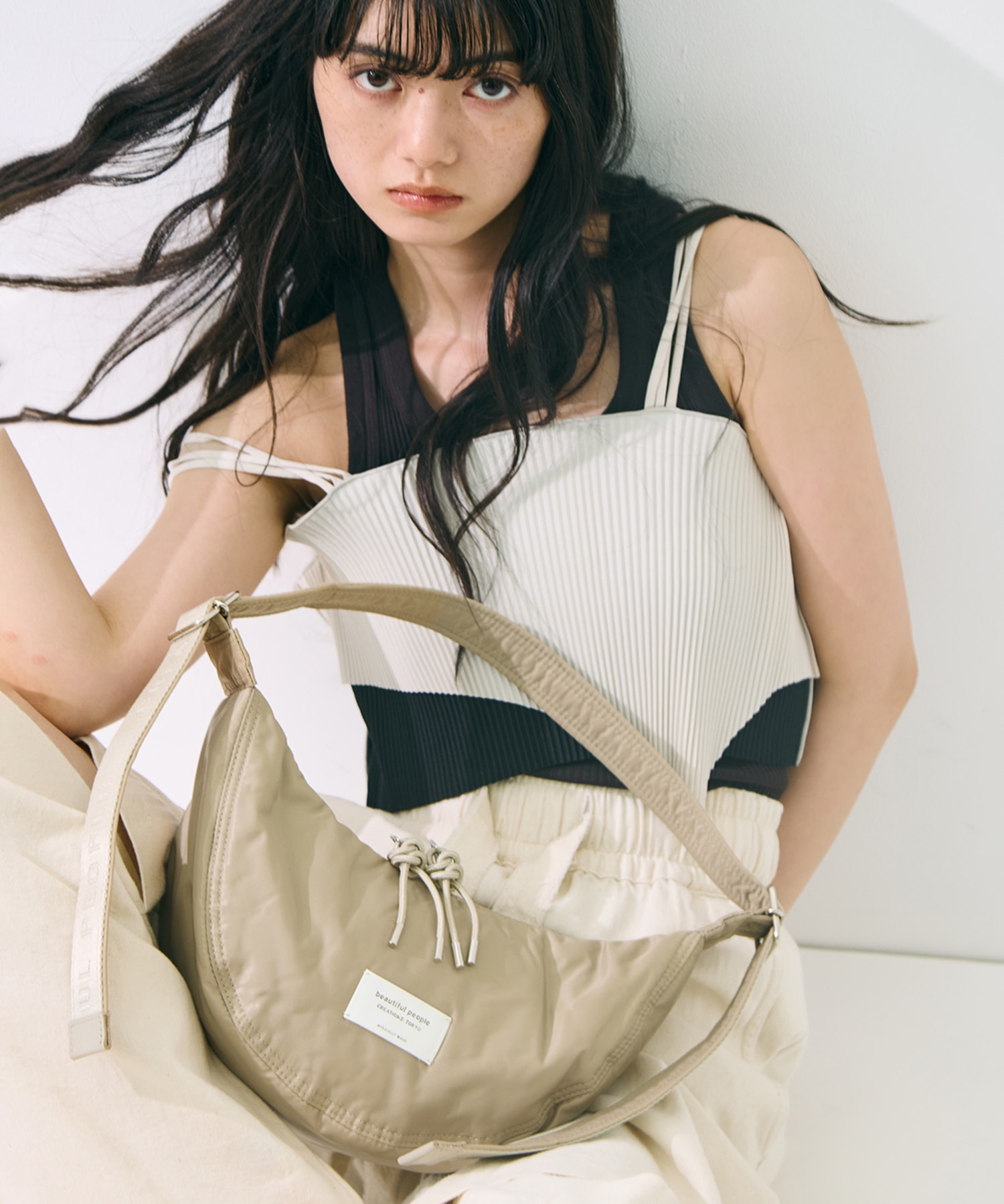 別注nylon moon shoulder bag beautiful people