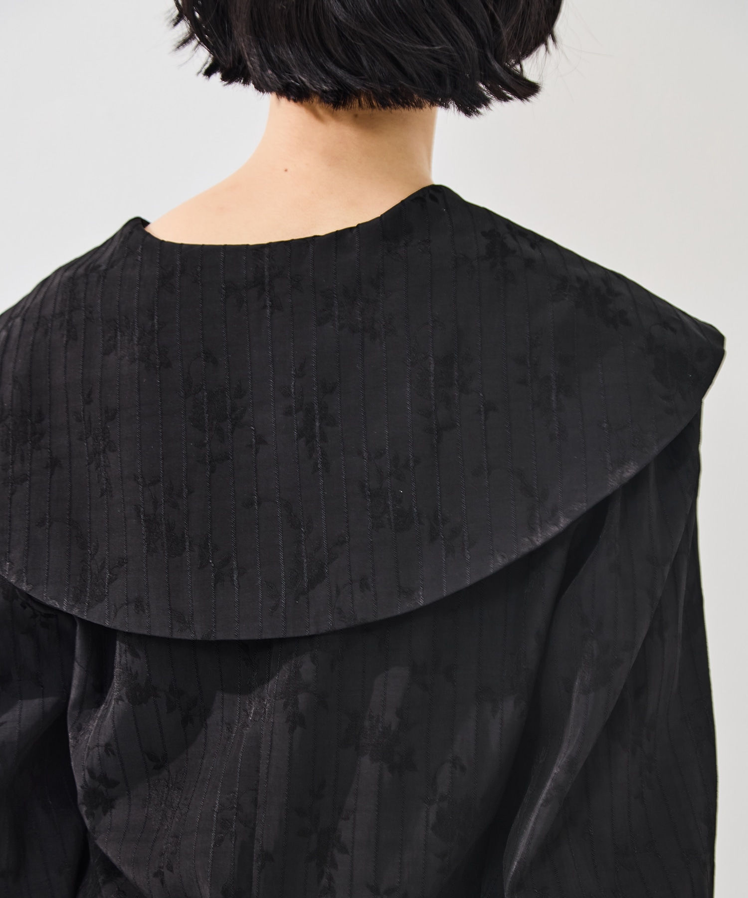 ROSE JACQUARD SAILOR COLLAR BLOUSE FETICO