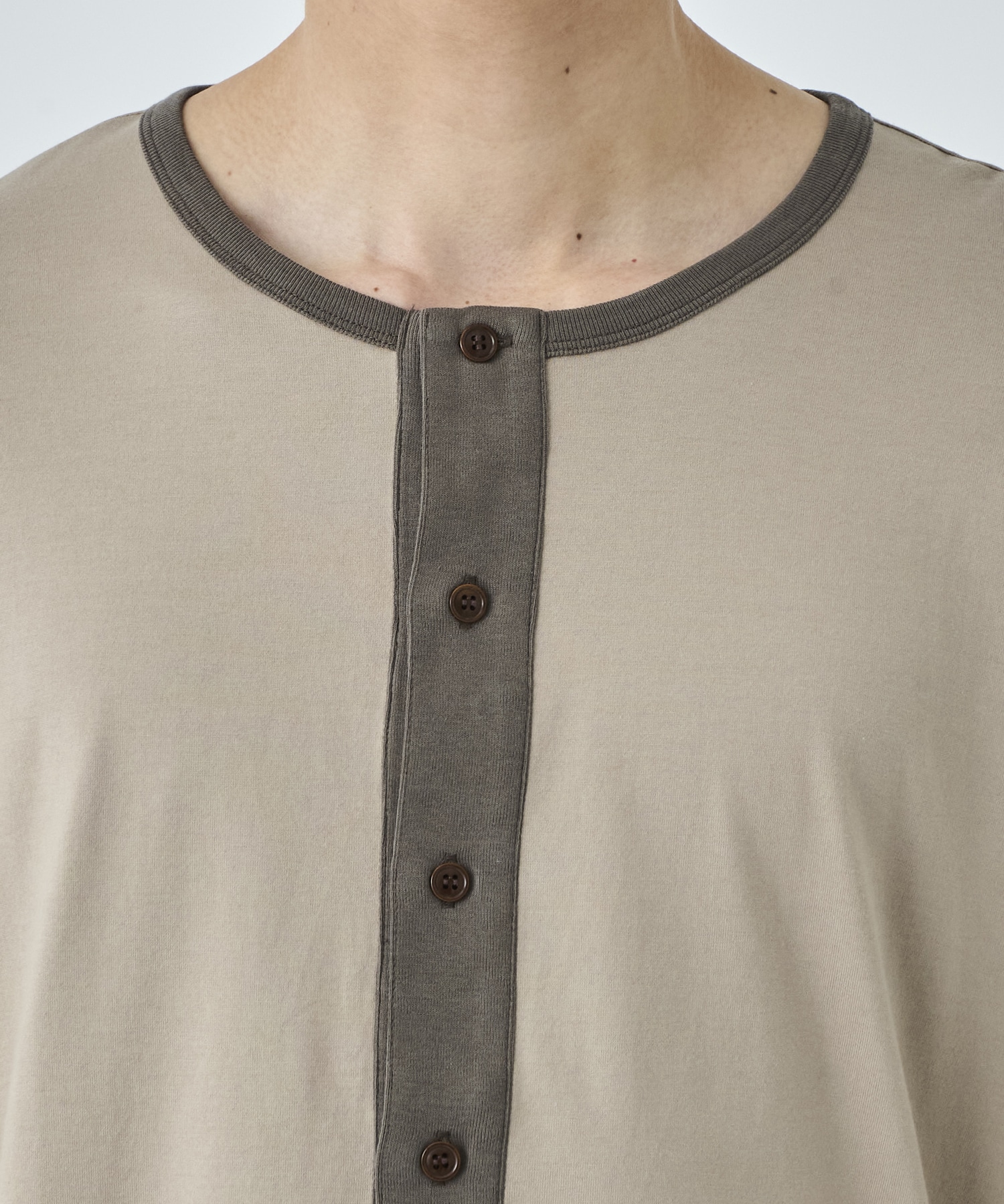 Henley Neck Long Sleeve Shirt MATSUFUJI